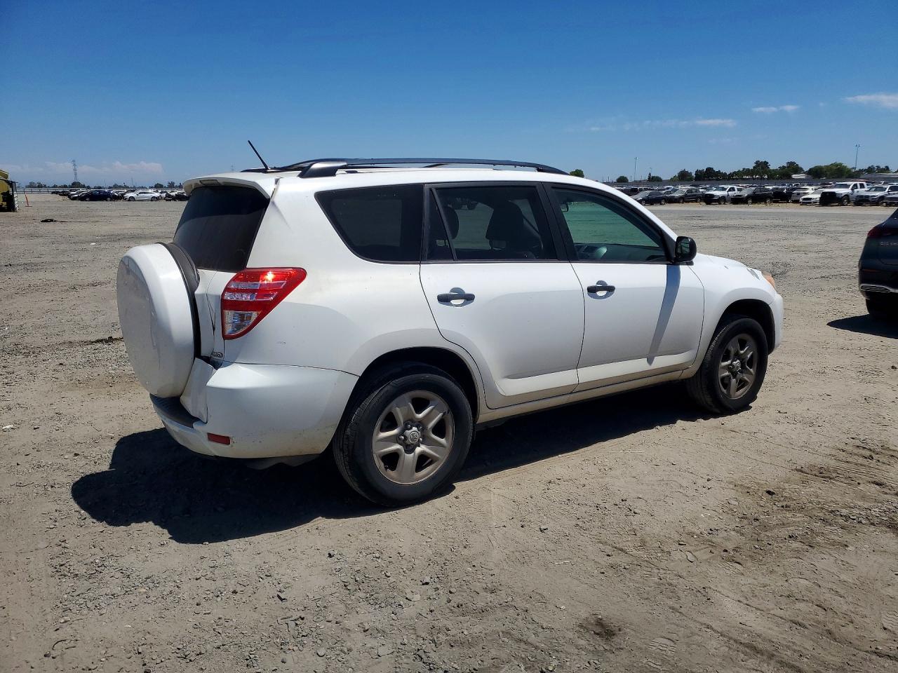 2009 Toyota Rav4 Base White vin: 2T3BF33V59W003596