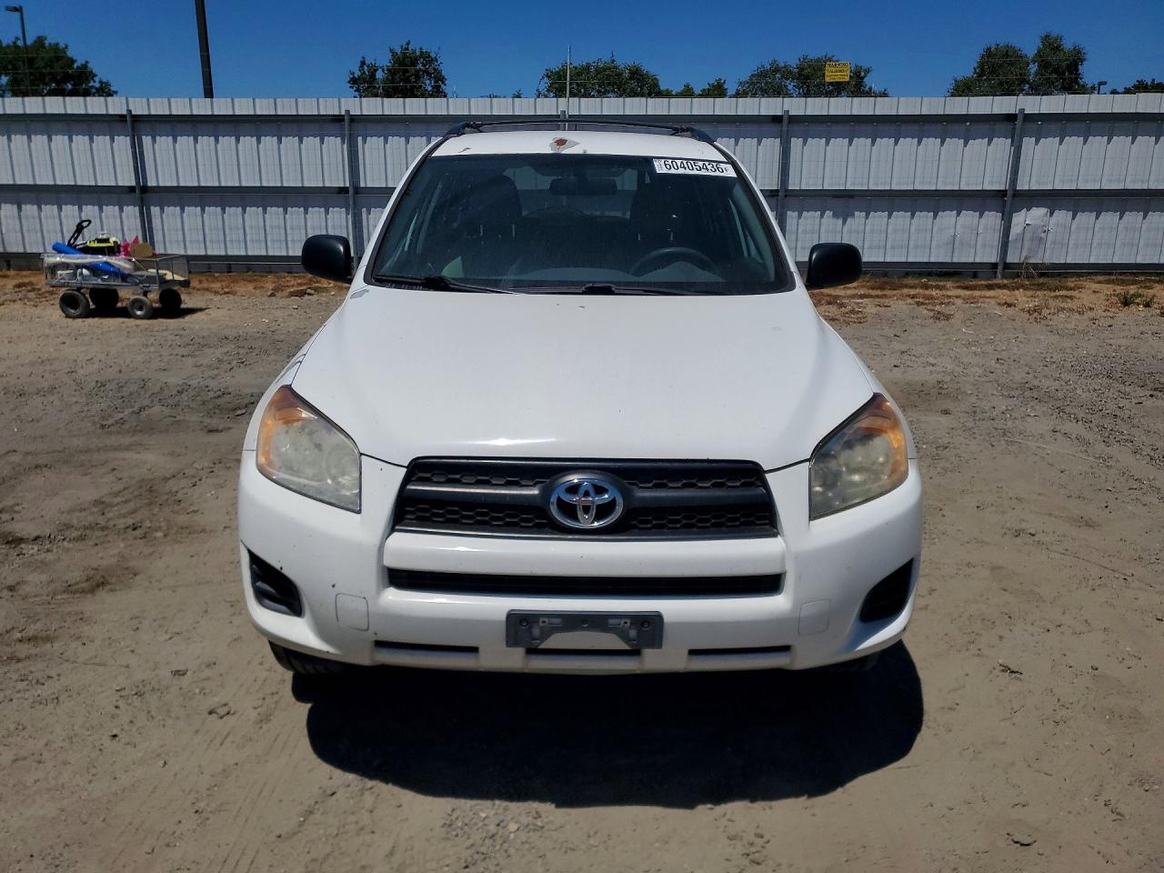 2009 Toyota Rav4 Base White vin: 2T3BF33V59W003596