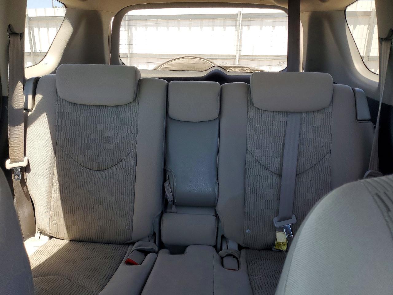 2009 Toyota Rav4 Base White vin: 2T3BF33V59W003596