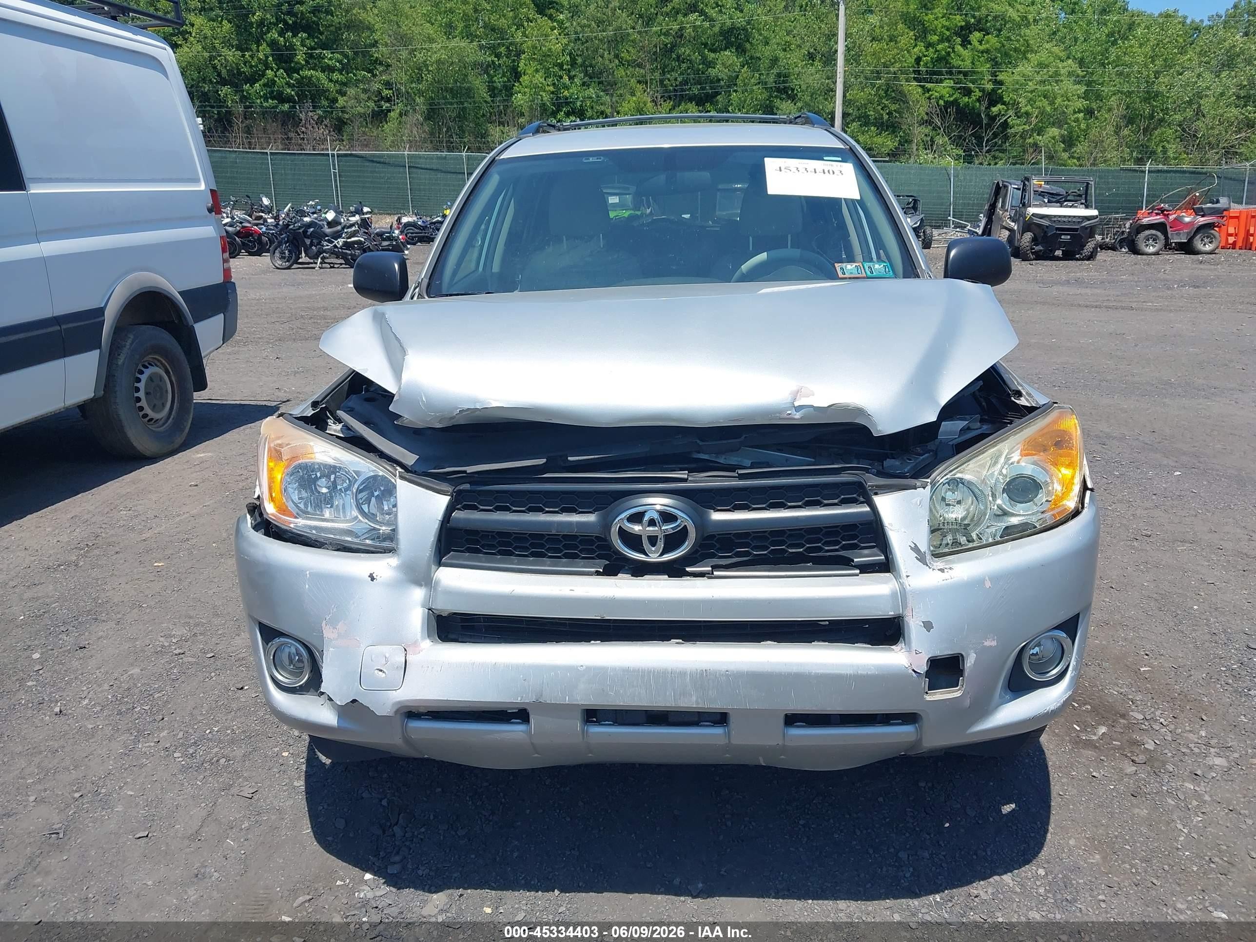 2009 Toyota Rav4   Silver vin: 2T3BF33V59W011441