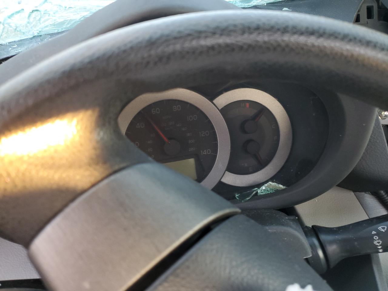 2009 Toyota Rav4    Белый vin: 2T3BF33V79W002837