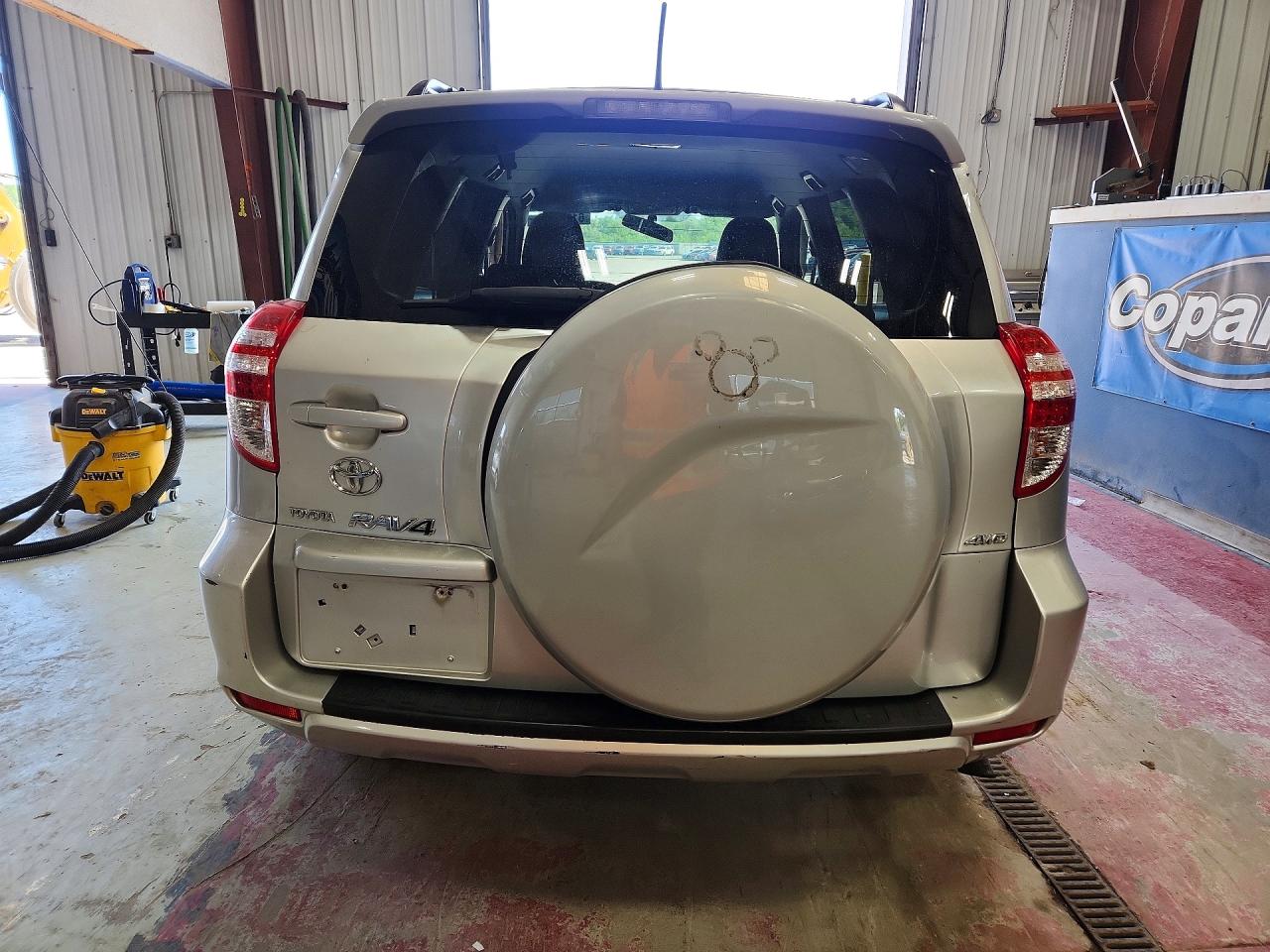 2009 Toyota Rav4 Silver vin: 2T3BF33V79W017273