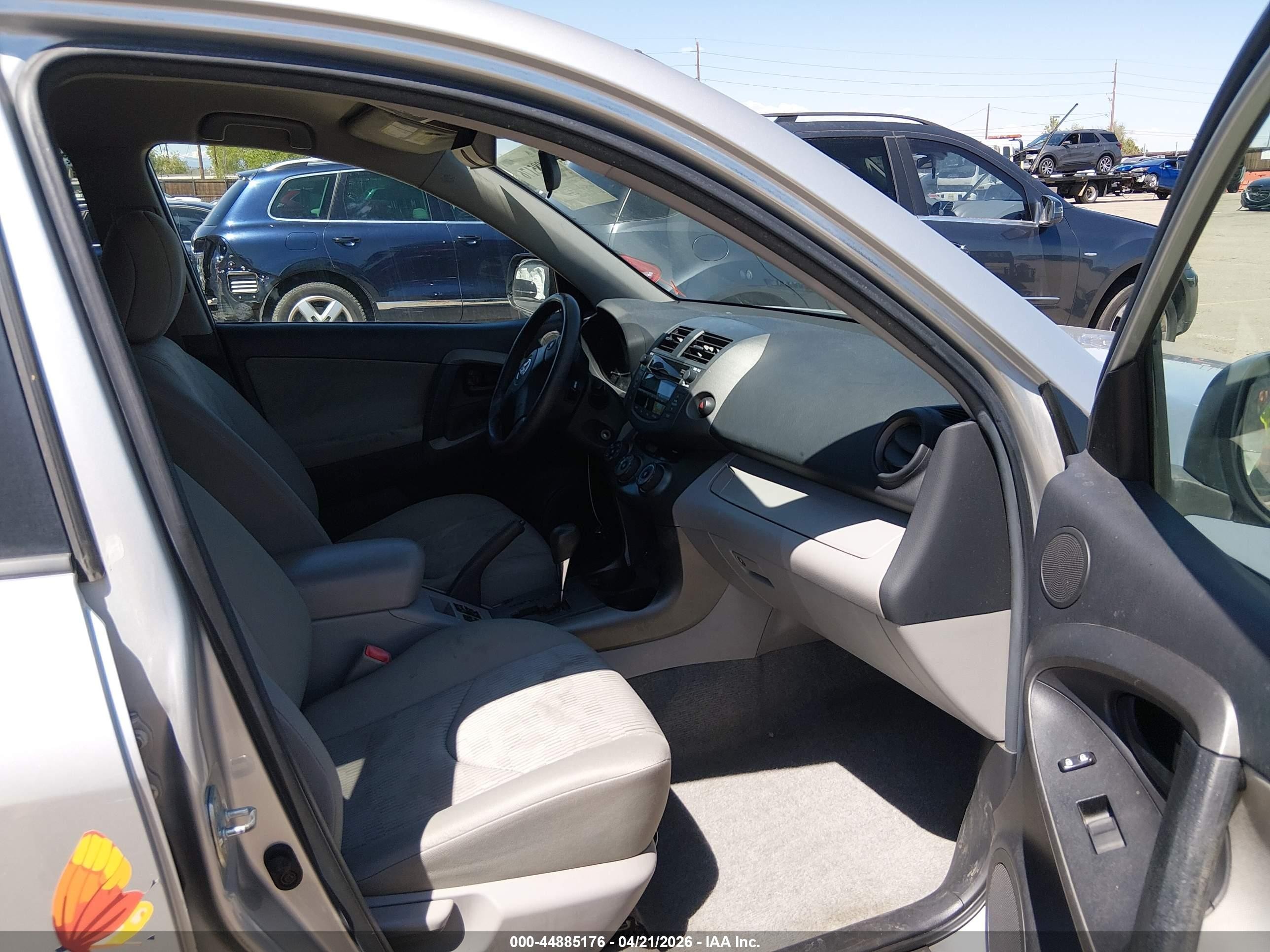 2009 Toyota Rav4   Silver vin: 2T3BF33V99W015847