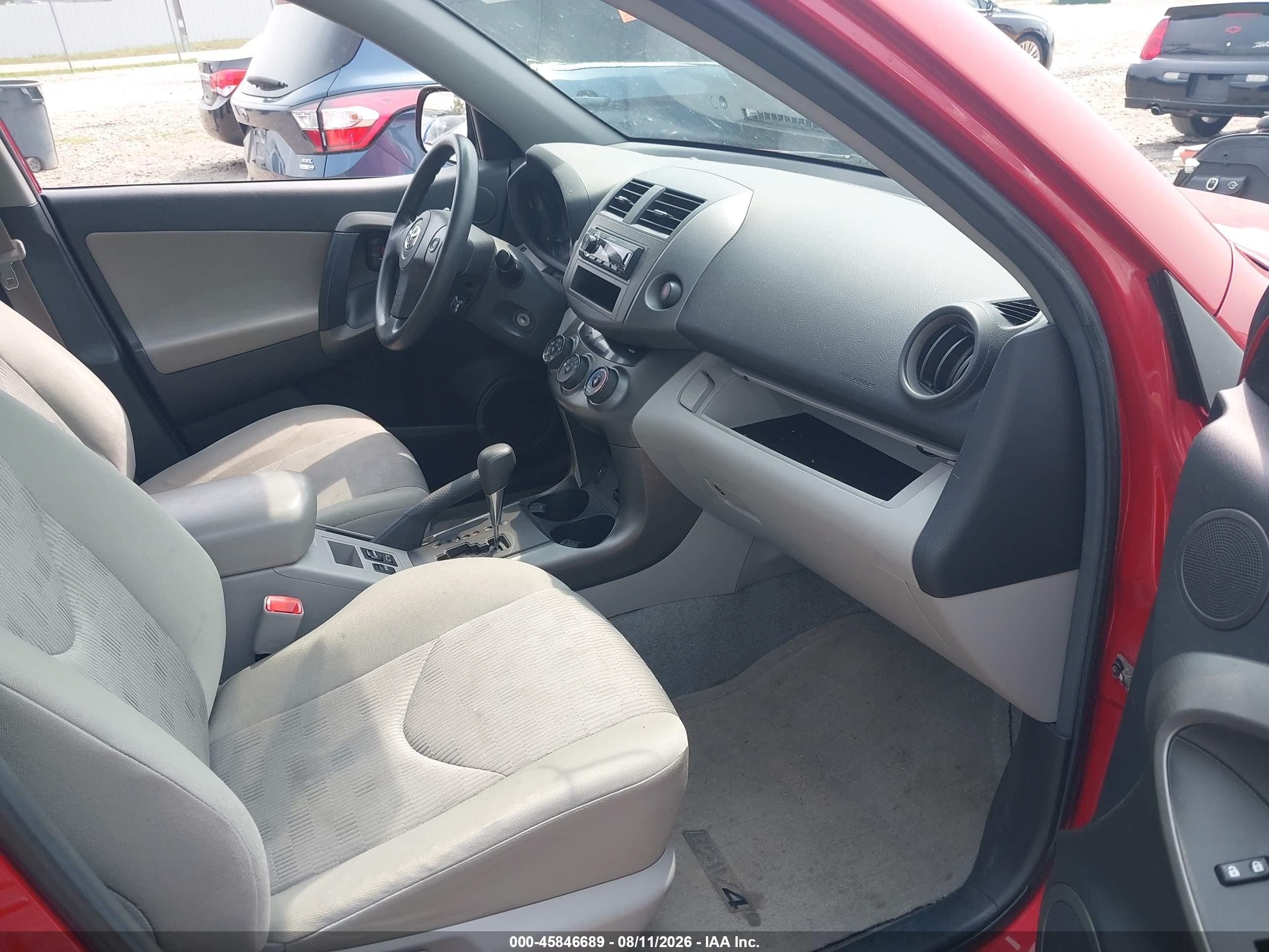2010 Toyota Rav4   Red vin: 2T3BF4DV0AW027135