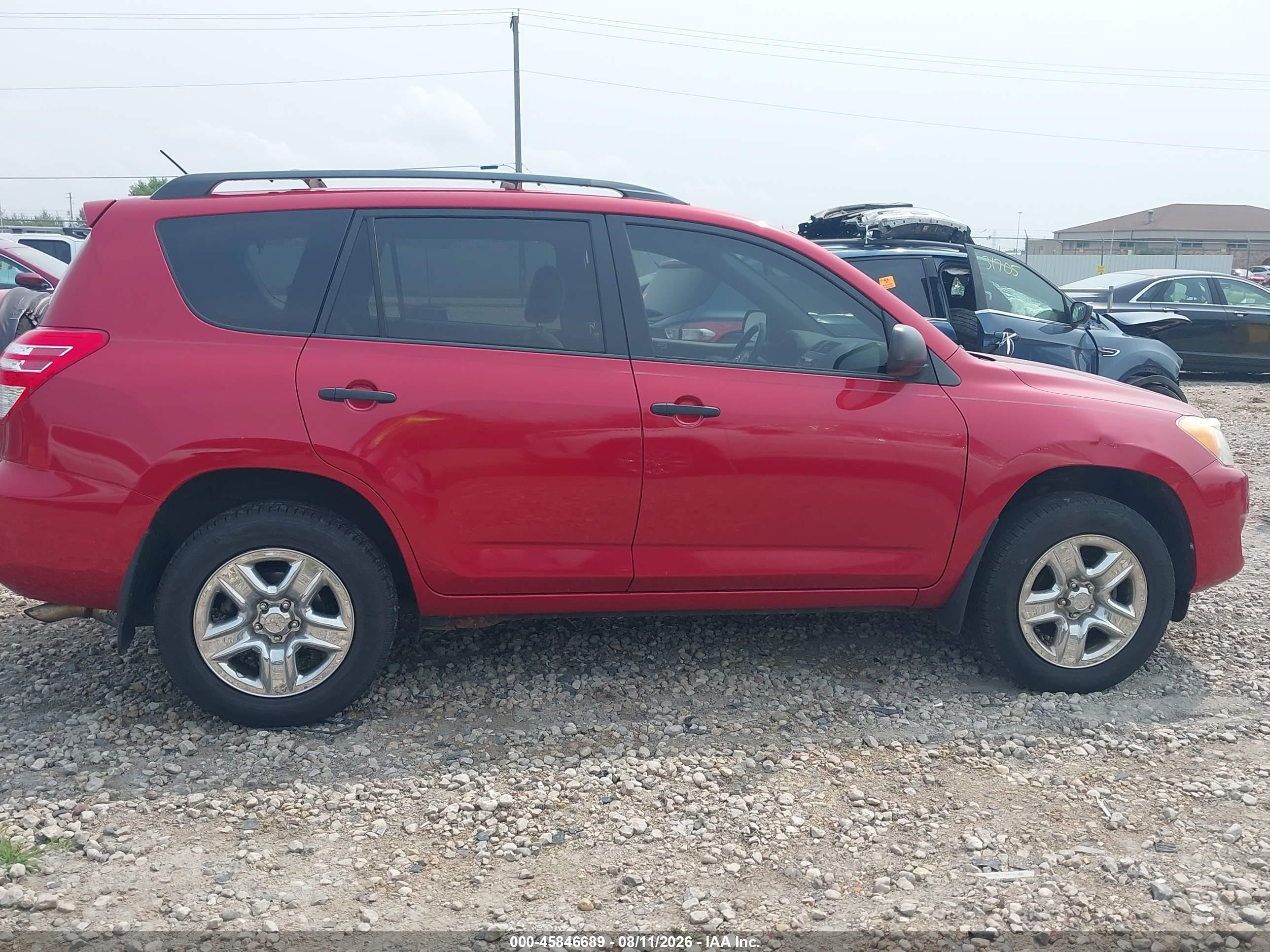 2010 Toyota Rav4   Red vin: 2T3BF4DV0AW027135