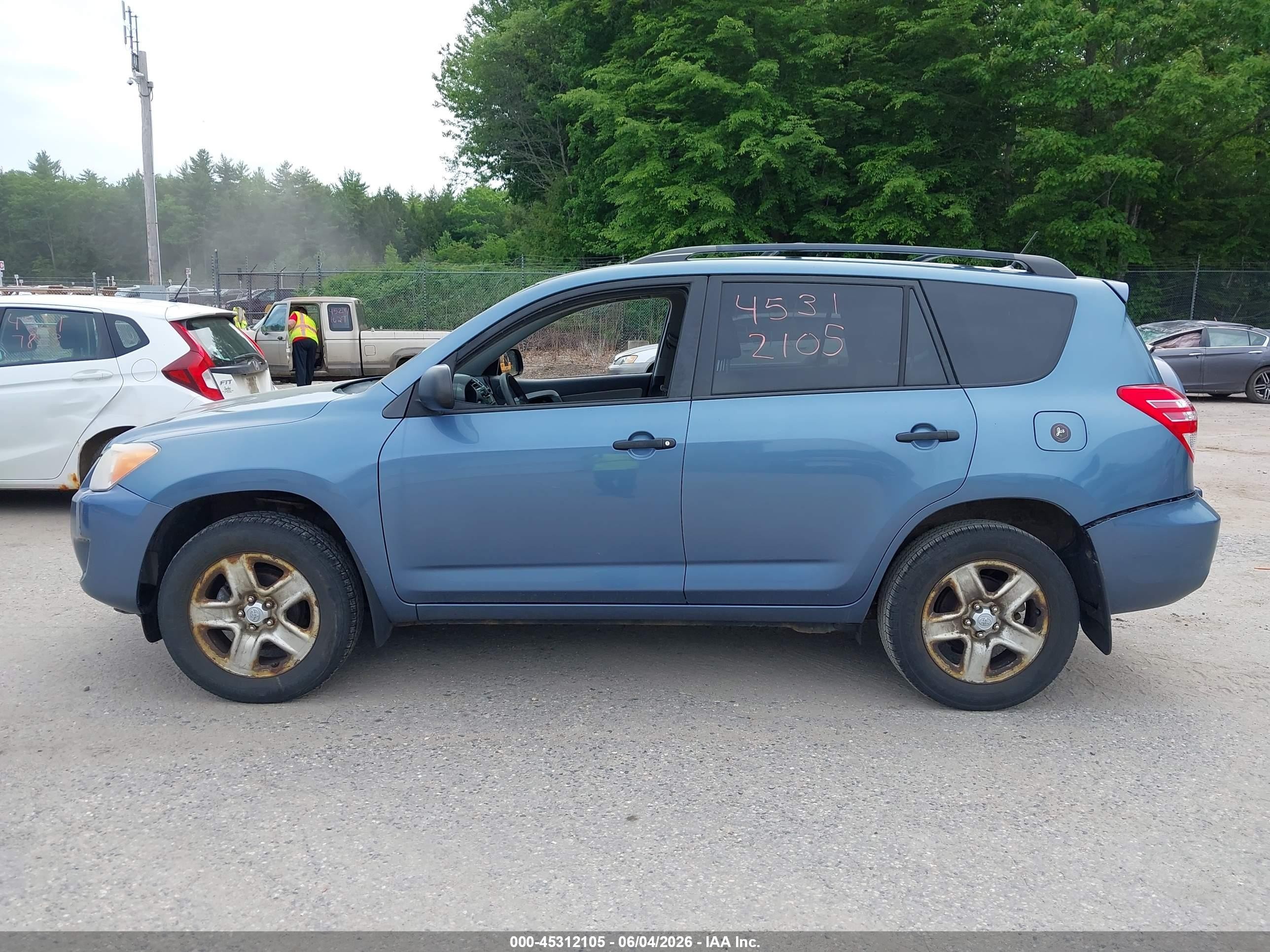 2010 Toyota Rav4   Blue vin: 2T3BF4DV0AW055906