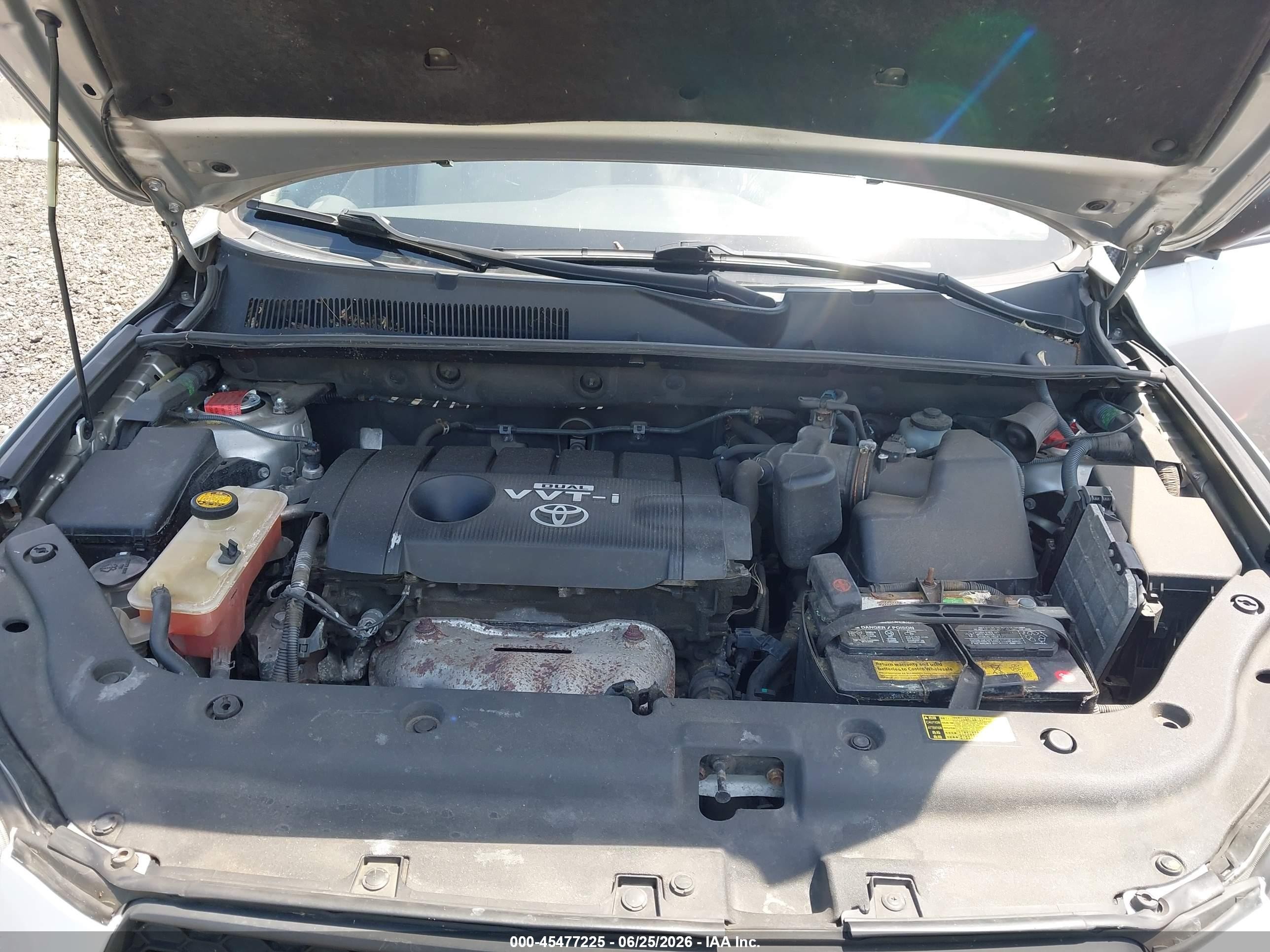 2010 Toyota Rav4   Серебряный vin: 2T3BF4DV0AW059079