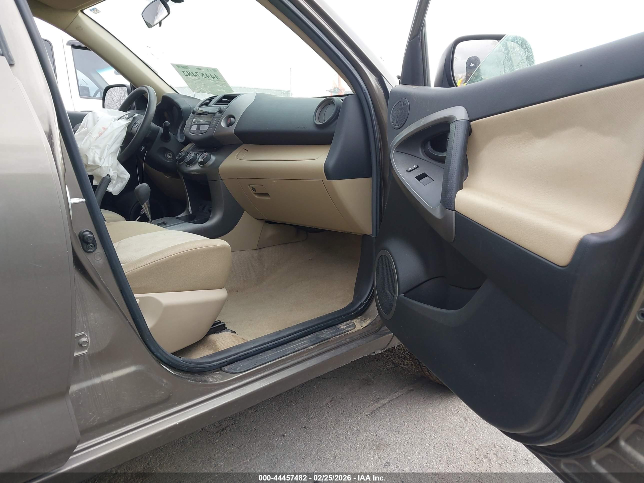 2010 Toyota Rav4   Brown vin: 2T3BF4DV0AW061091