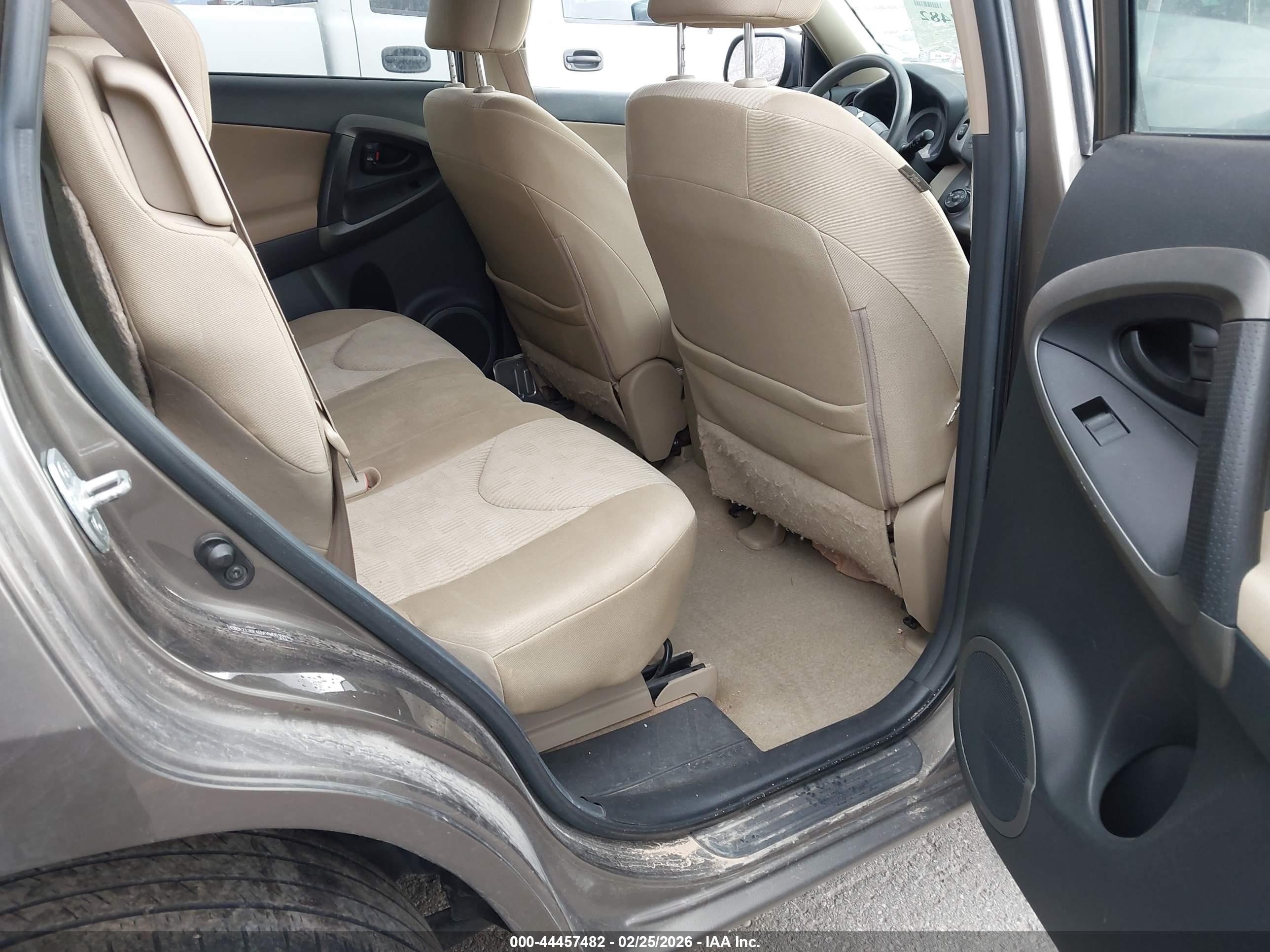 2010 Toyota Rav4   Brown vin: 2T3BF4DV0AW061091