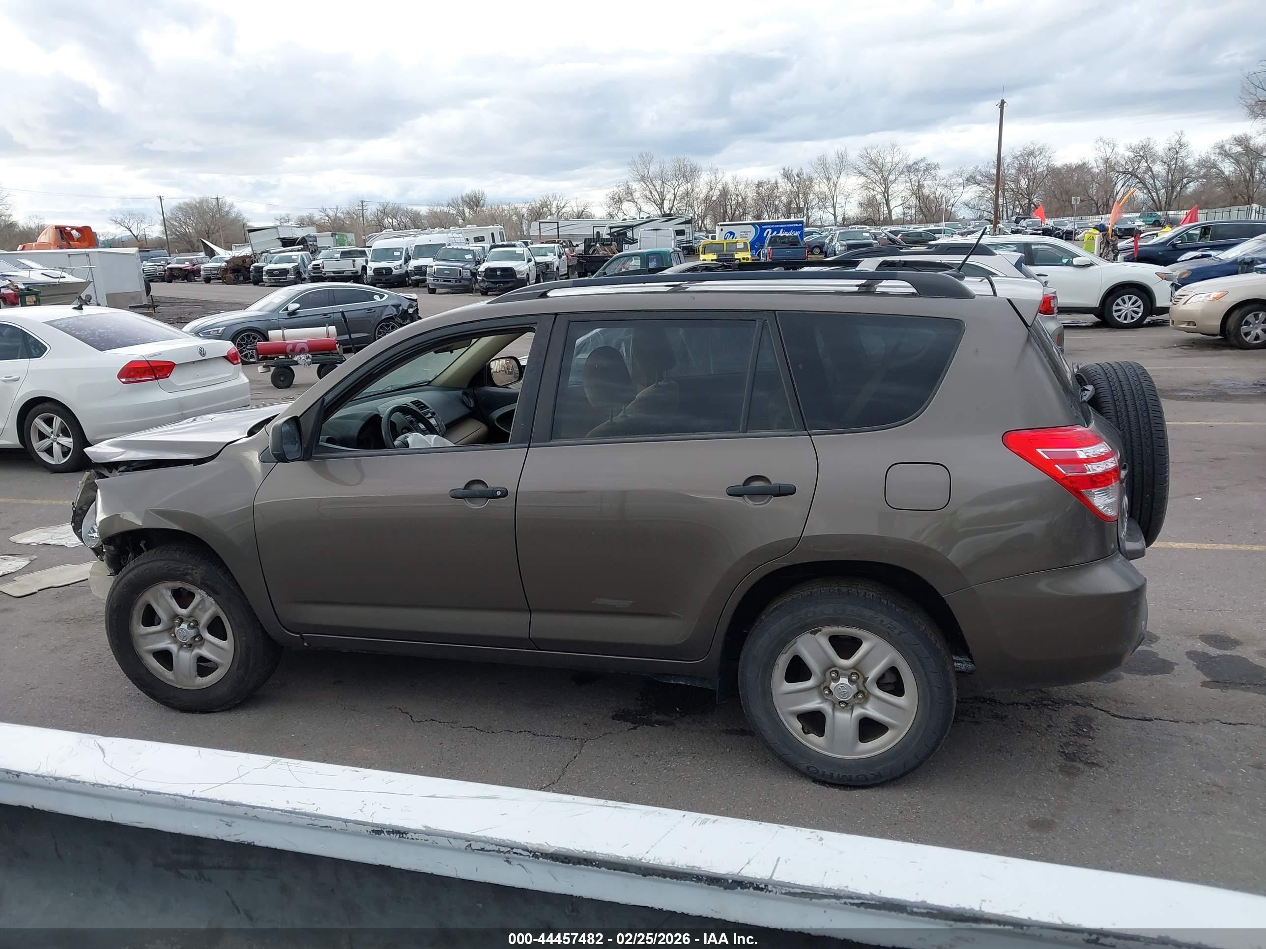 2010 Toyota Rav4   Brown vin: 2T3BF4DV0AW061091