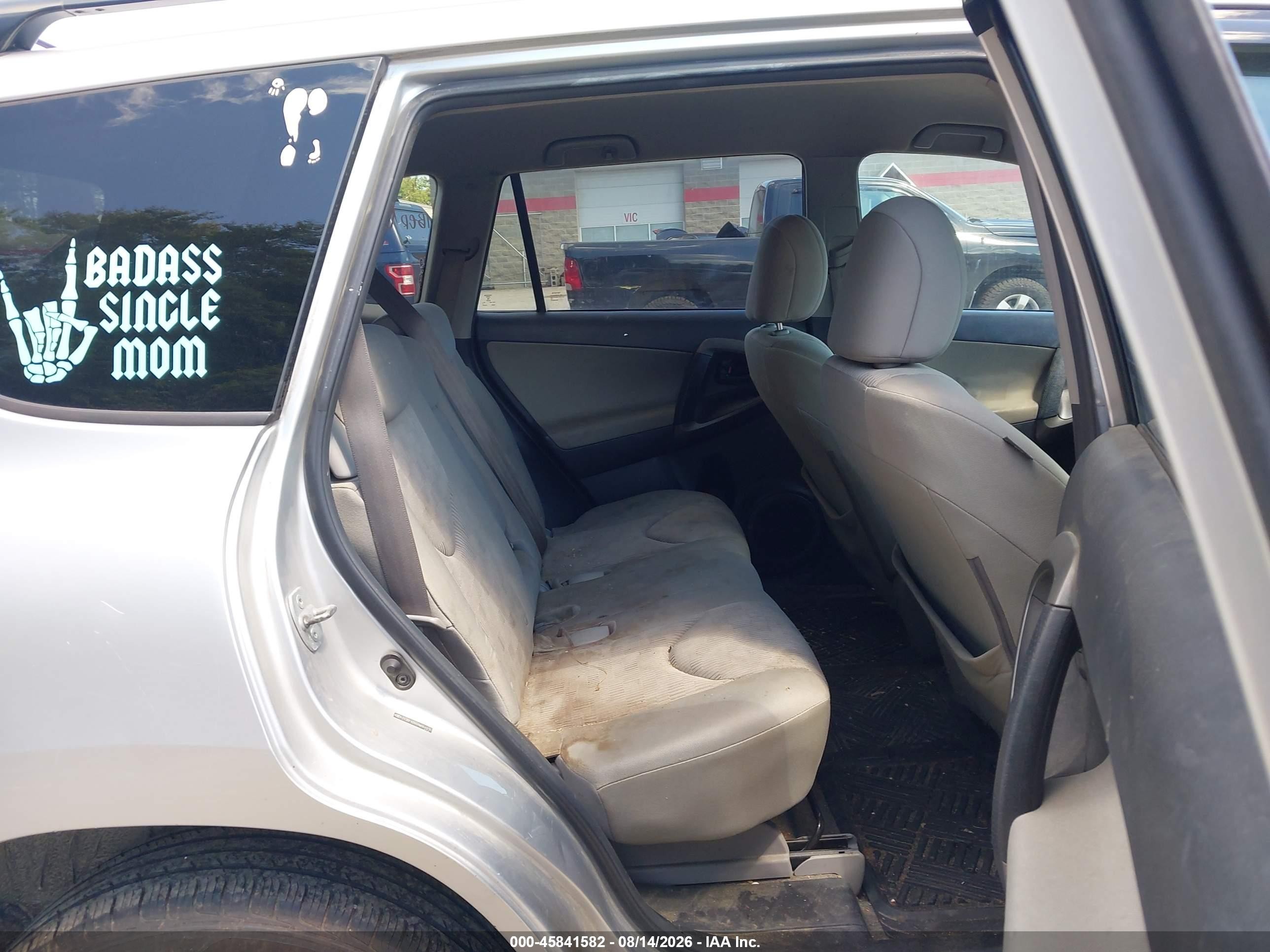 2010 Toyota Rav4   Silver vin: 2T3BF4DV0AW064816