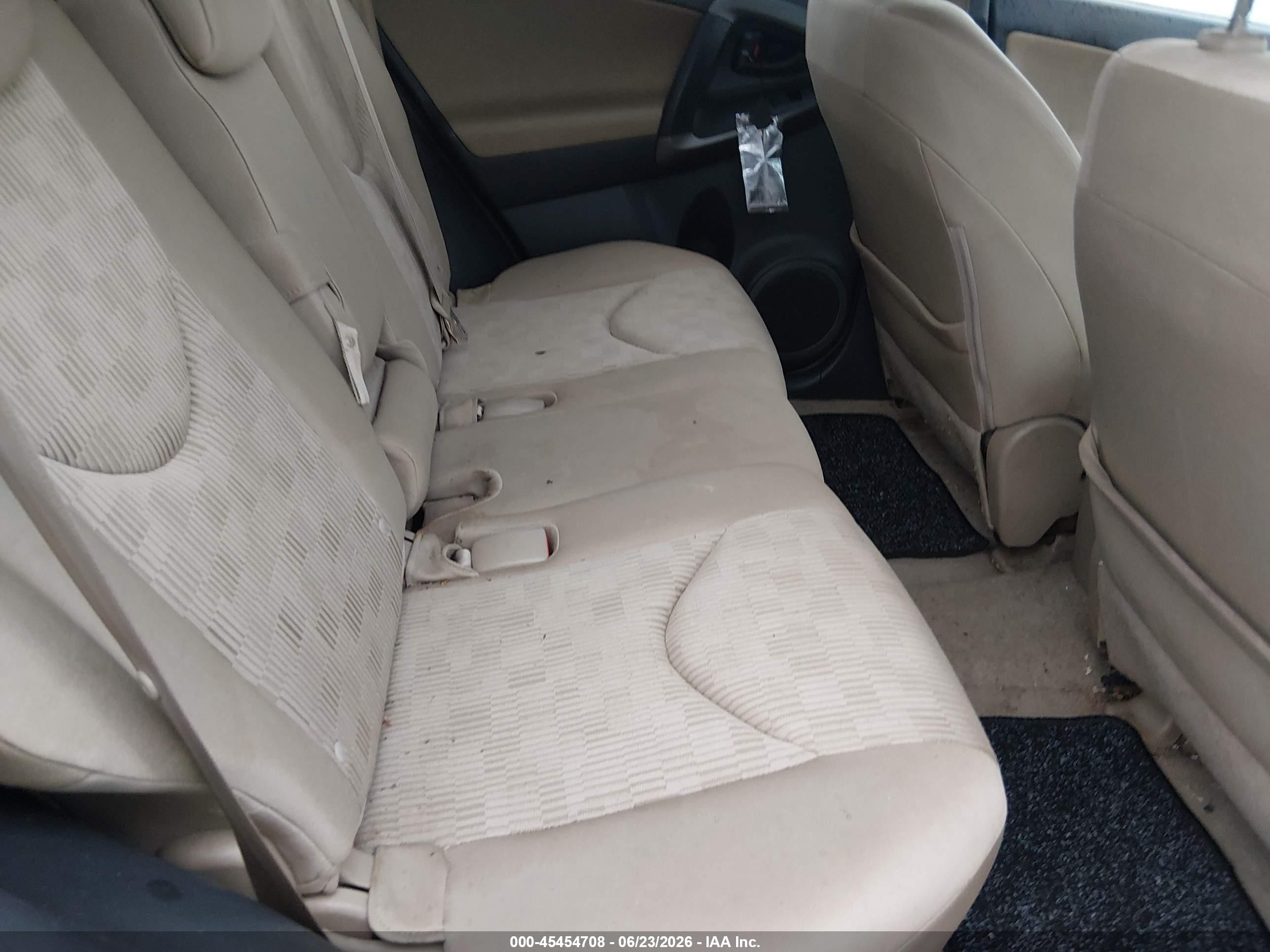 2010 Toyota Rav4   Красный vin: 2T3BF4DV0AW068459