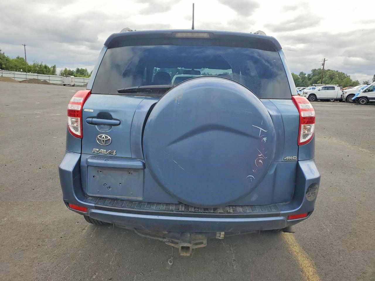 2011 Toyota Rav4 Base Blue vin: 2T3BF4DV0BW083559