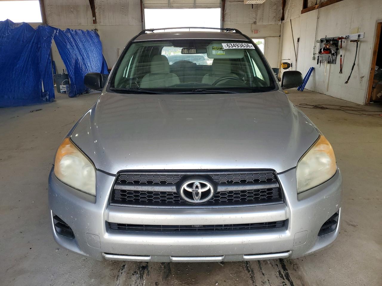2011 Toyota Rav4 Base Silver vin: 2T3BF4DV0BW093380