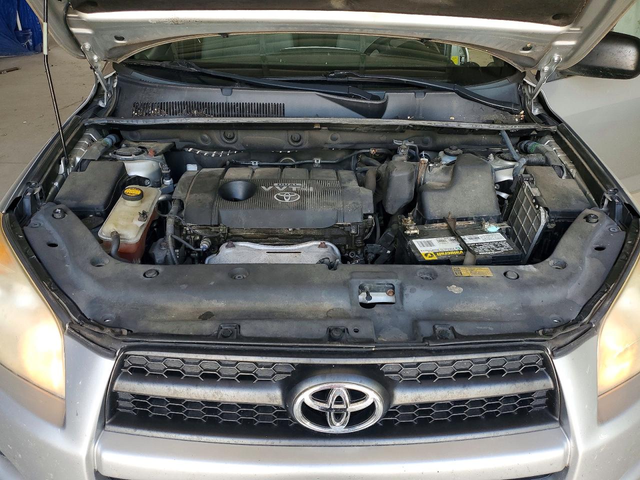 2011 Toyota Rav4 Base Silver vin: 2T3BF4DV0BW093380