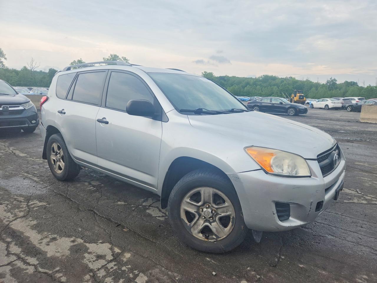 2011 Toyota Rav4 Silver vin: 2T3BF4DV0BW096358