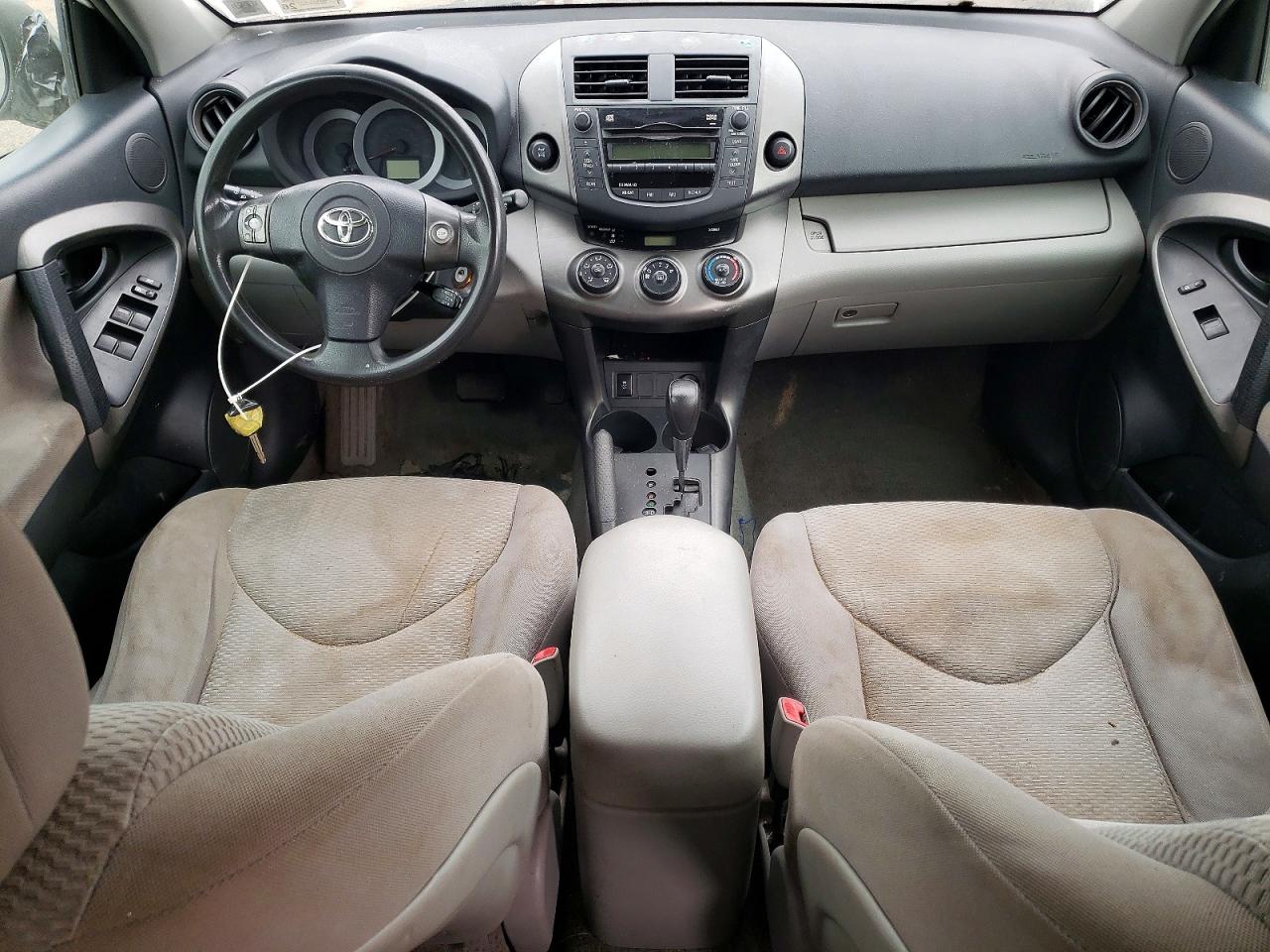 2011 Toyota Rav4 Base White vin: 2T3BF4DV0BW101736