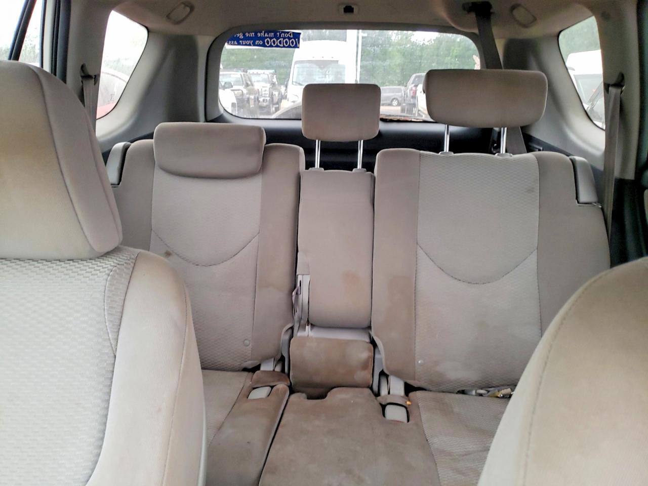 2011 Toyota Rav4 Base White vin: 2T3BF4DV0BW101736