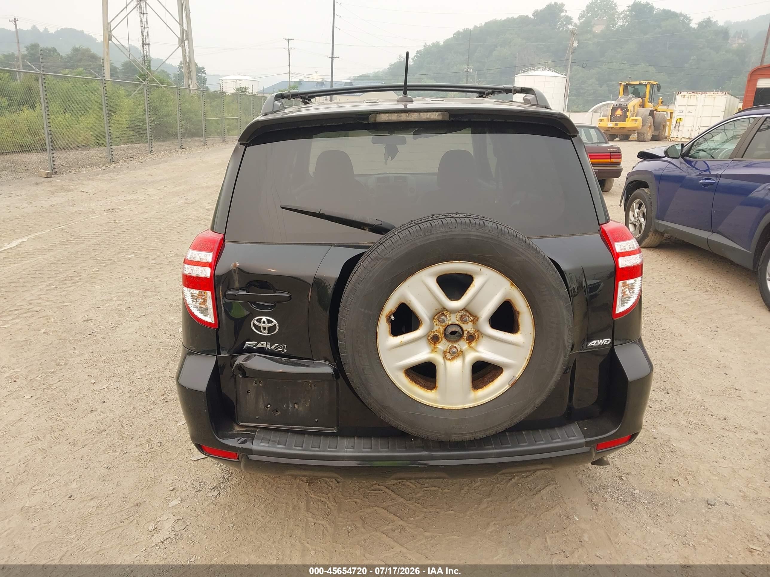 2011 Toyota Rav4   Black vin: 2T3BF4DV0BW105432