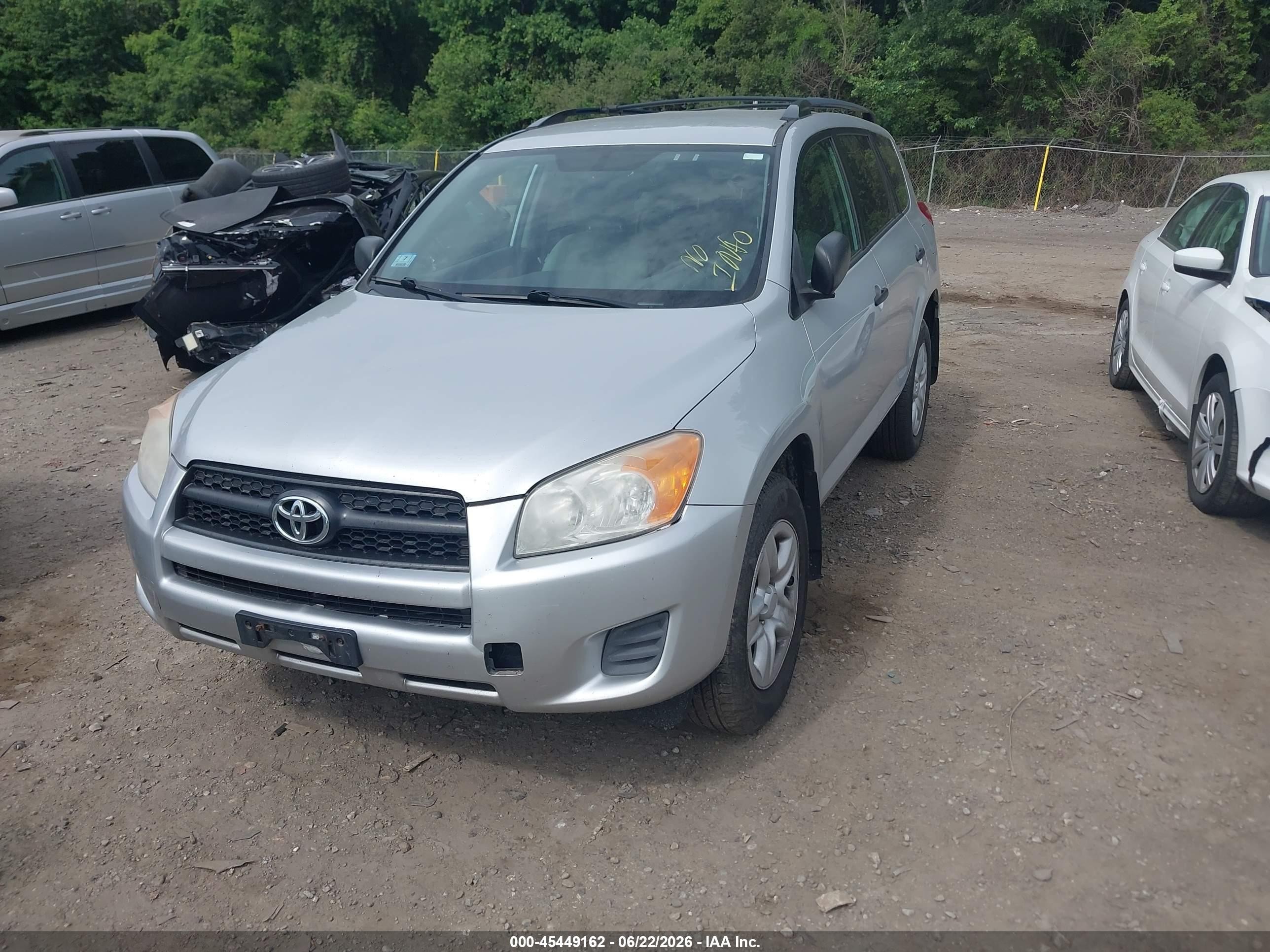 2011 Toyota Rav4   Silver vin: 2T3BF4DV0BW105981