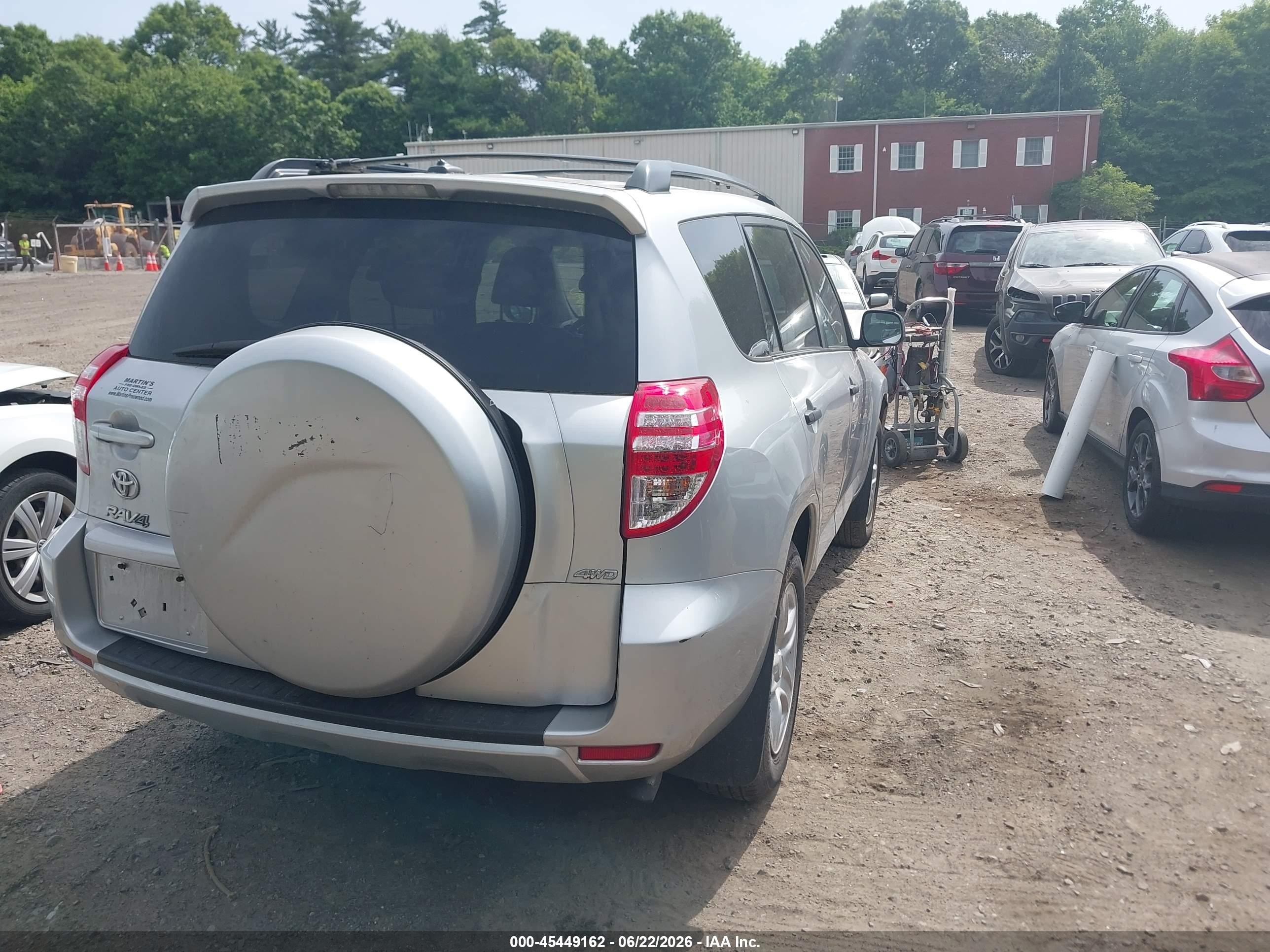 2011 Toyota Rav4   Silver vin: 2T3BF4DV0BW105981