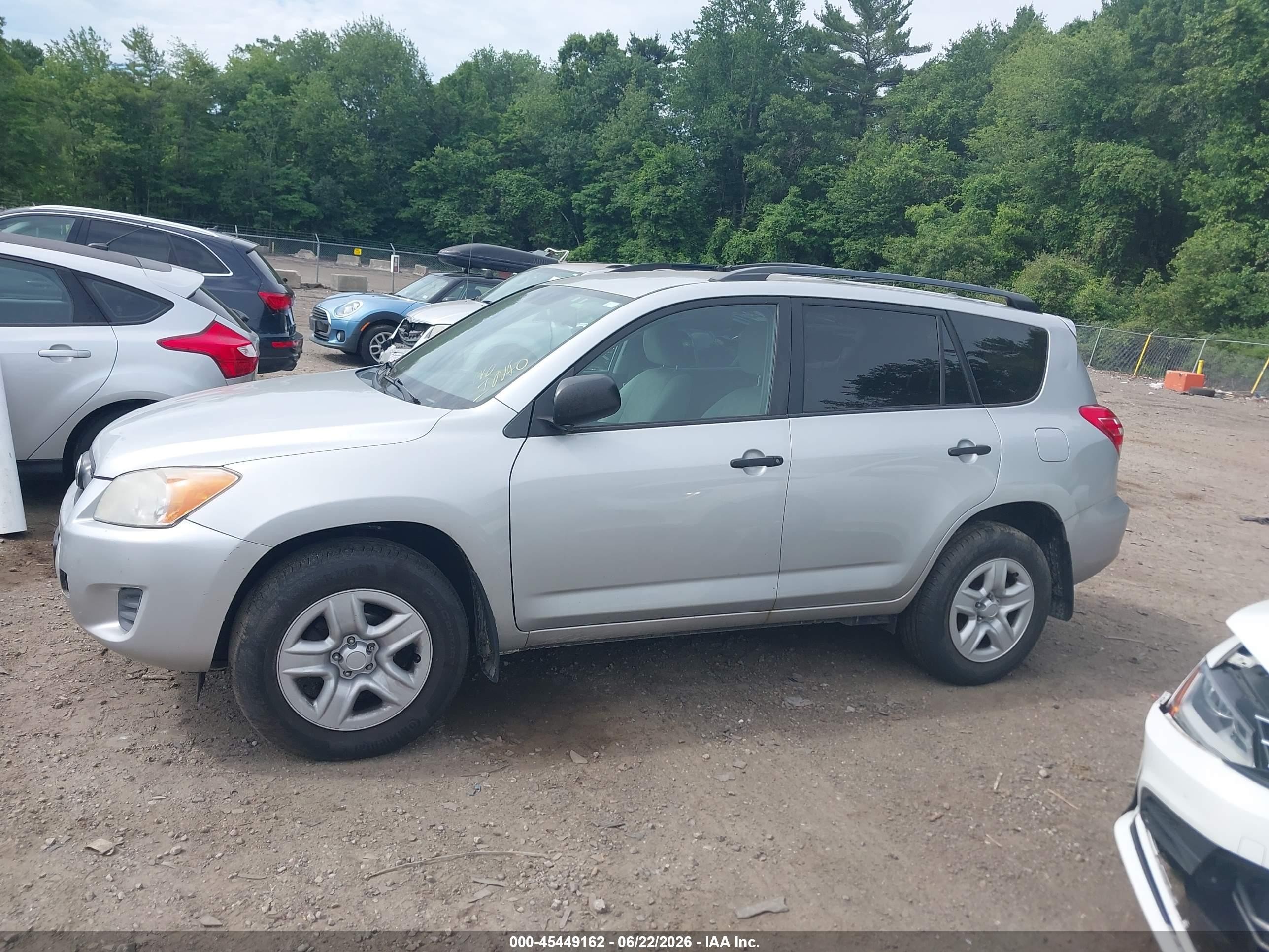 2011 Toyota Rav4   Silver vin: 2T3BF4DV0BW105981