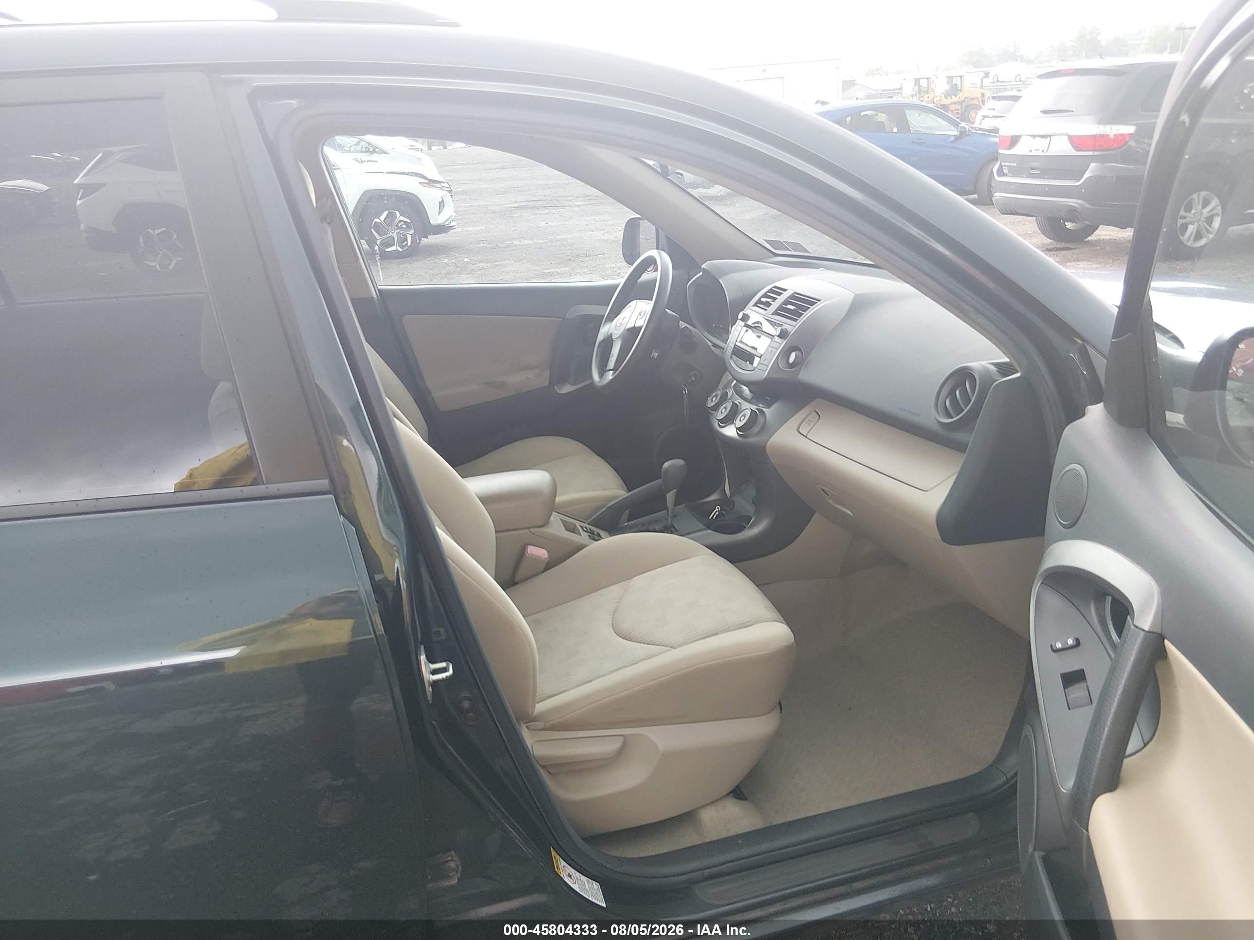 2011 Toyota Rav4   Green vin: 2T3BF4DV0BW117371