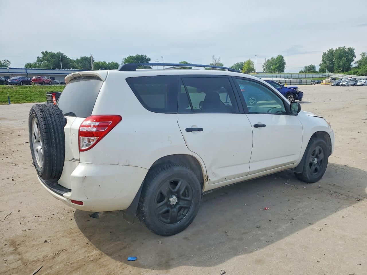2011 Toyota Rav4 Base Белый vin: 2T3BF4DV0BW128662