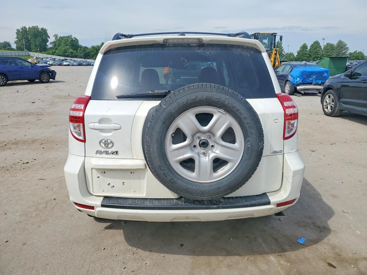 2011 Toyota Rav4 Base Белый vin: 2T3BF4DV0BW128662