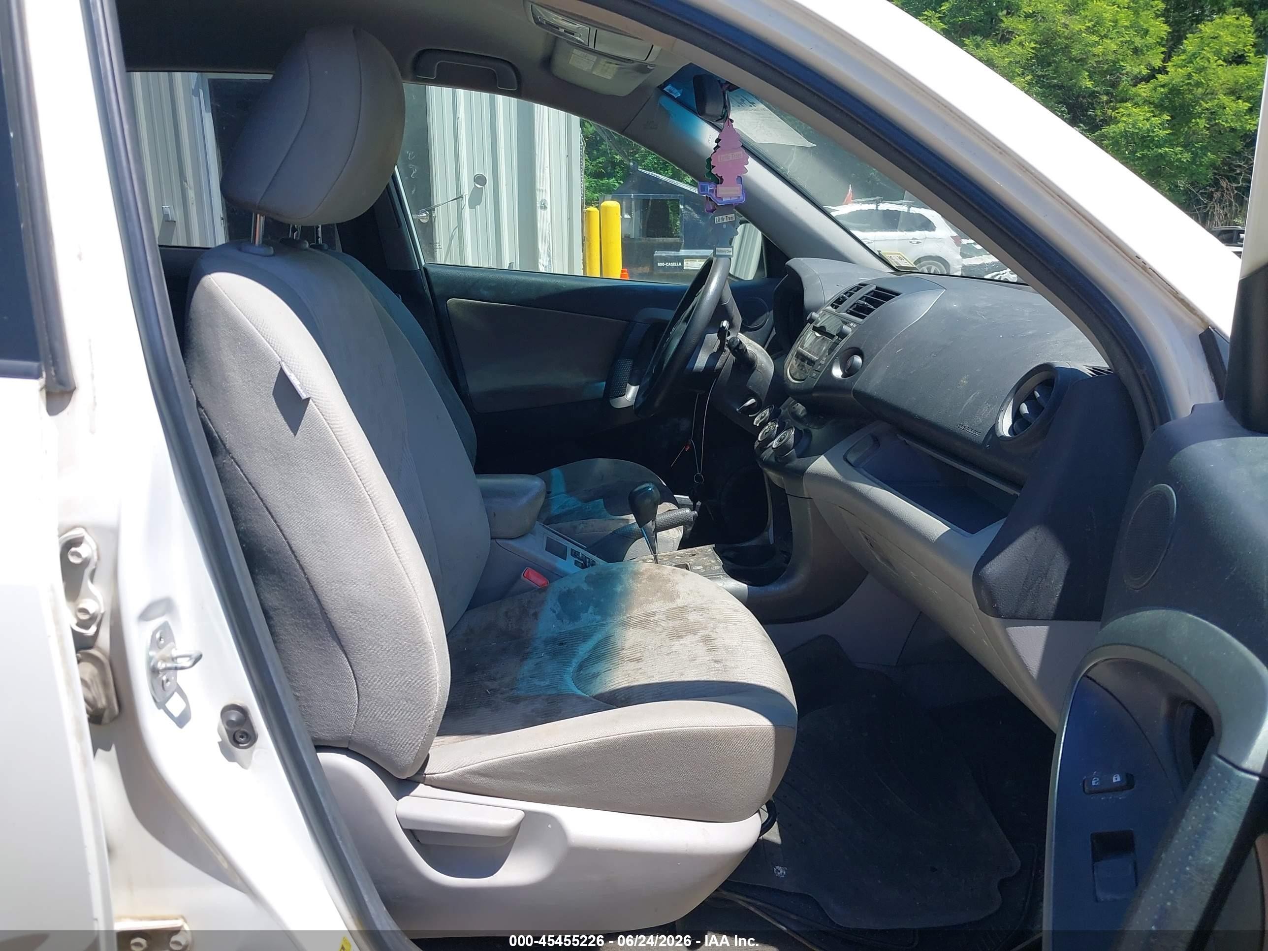 2011 Toyota Rav4 Белый vin: 2T3BF4DV0BW130055