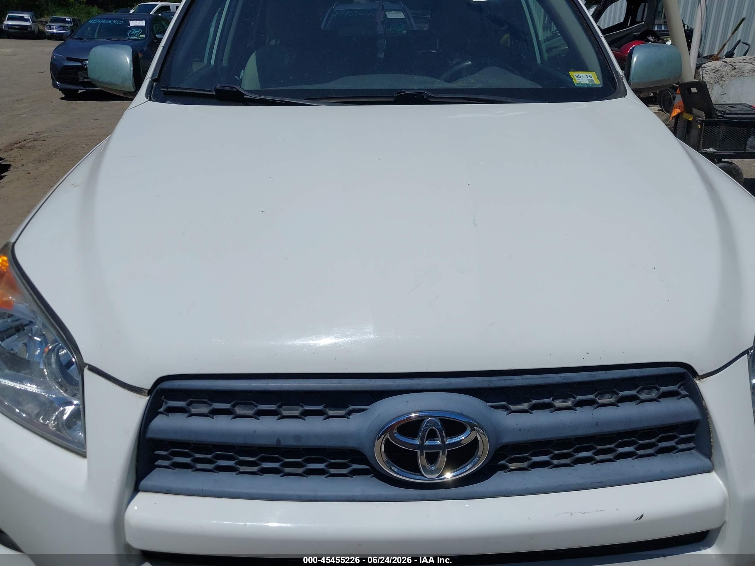 2011 Toyota Rav4 Белый vin: 2T3BF4DV0BW130055