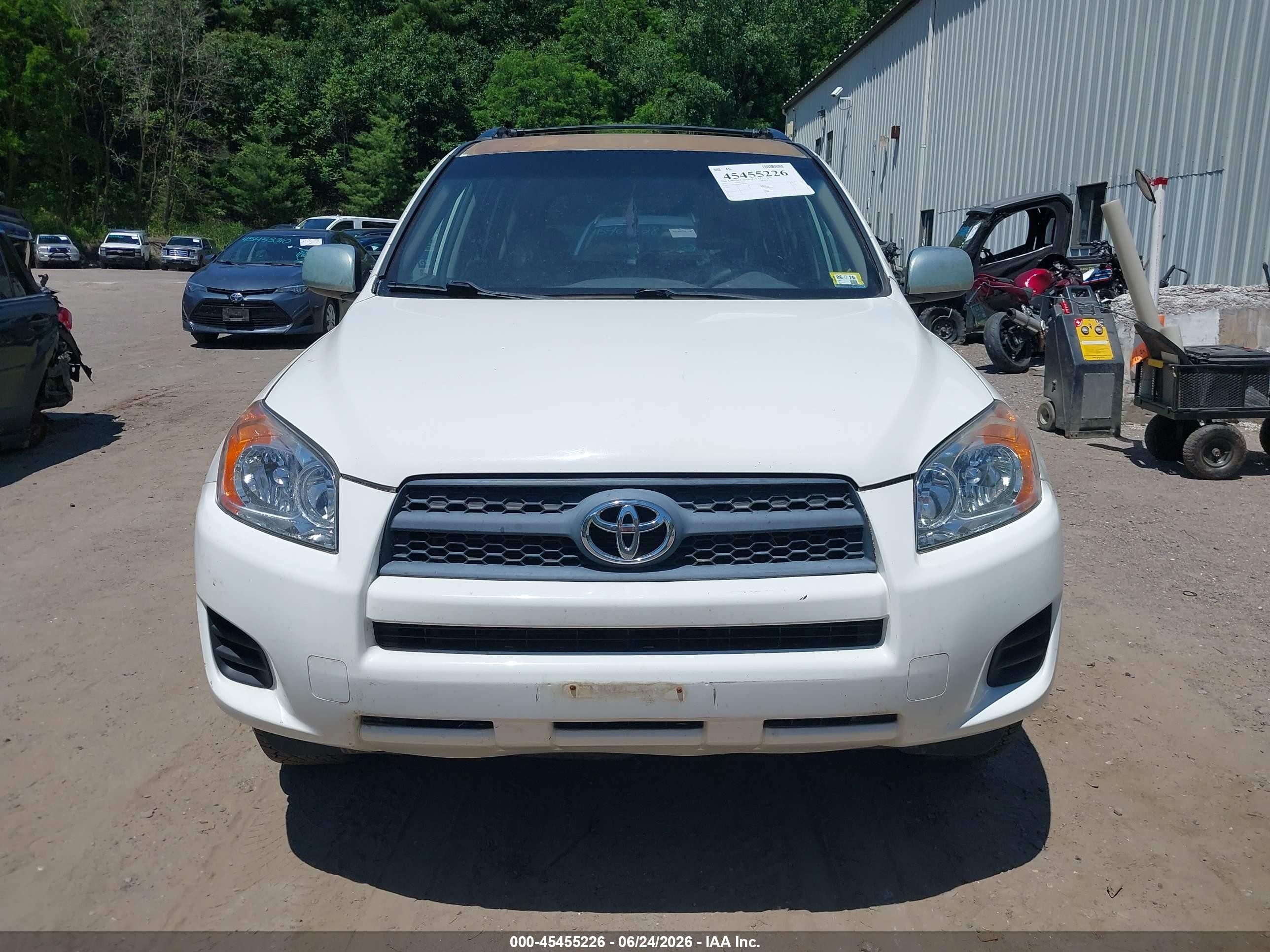 2011 Toyota Rav4 Белый vin: 2T3BF4DV0BW130055
