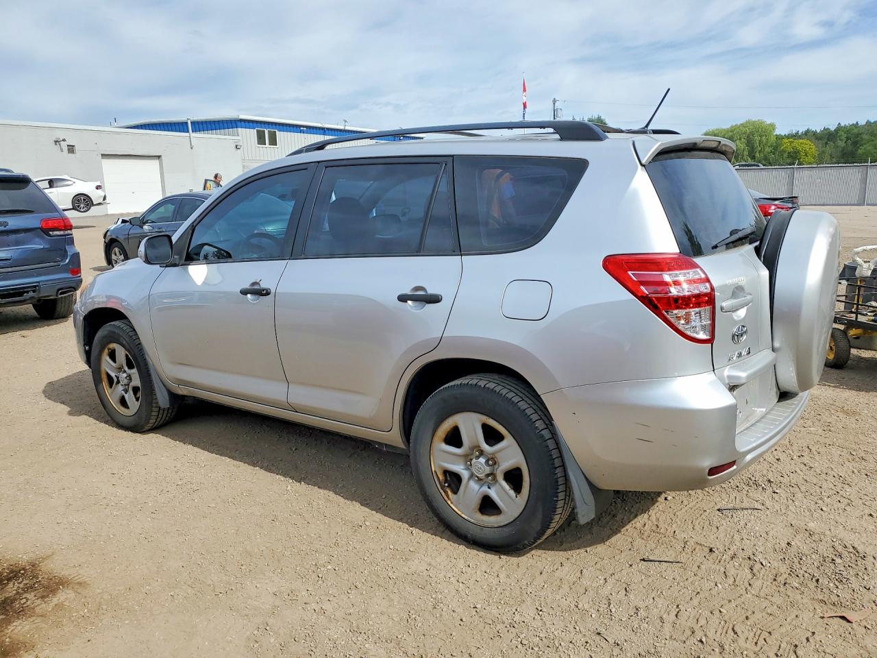 2011 Toyota Rav4 Base Silver vin: 2T3BF4DV0BW141718