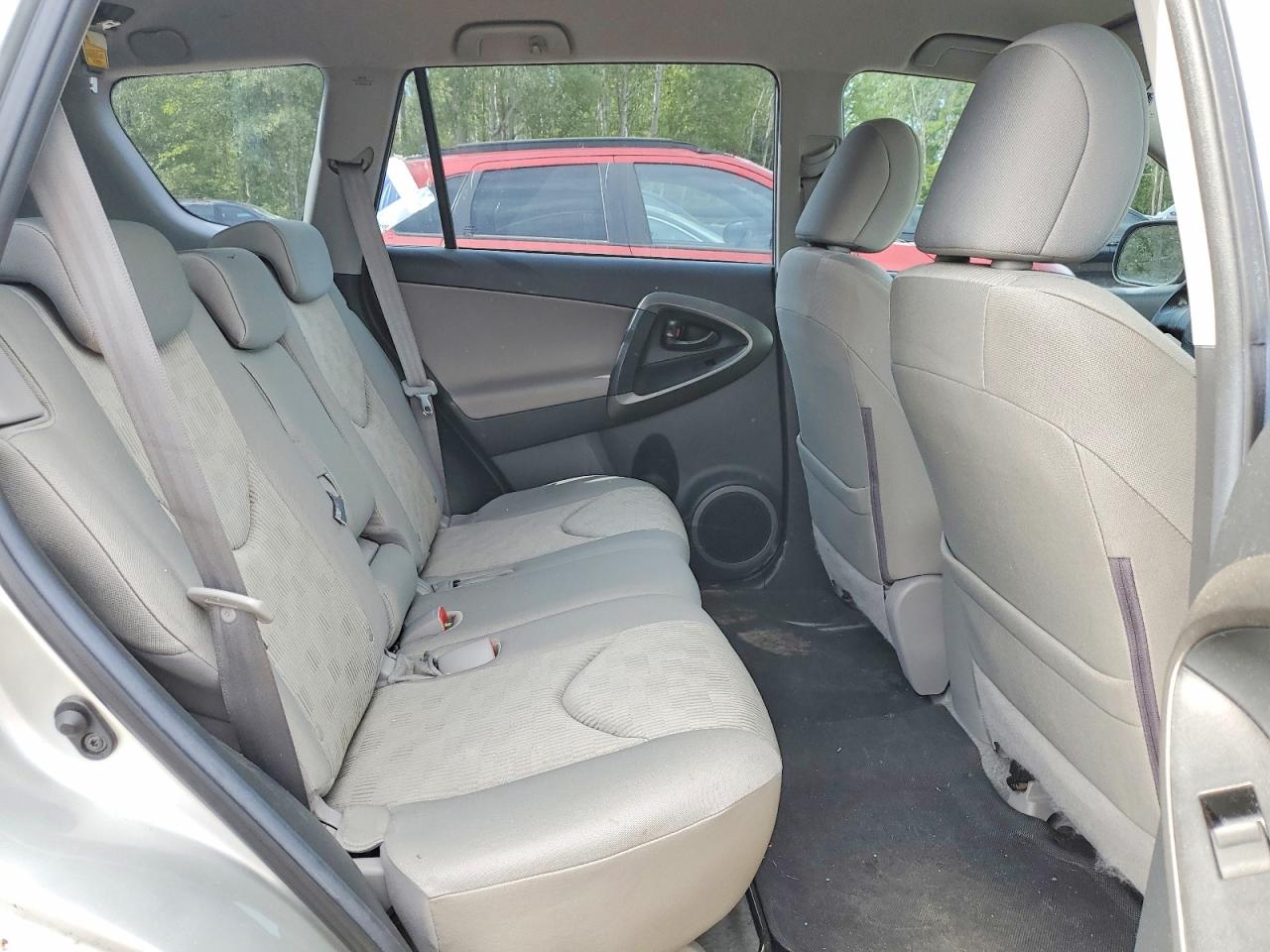 2011 Toyota Rav4 Base Silver vin: 2T3BF4DV0BW141718