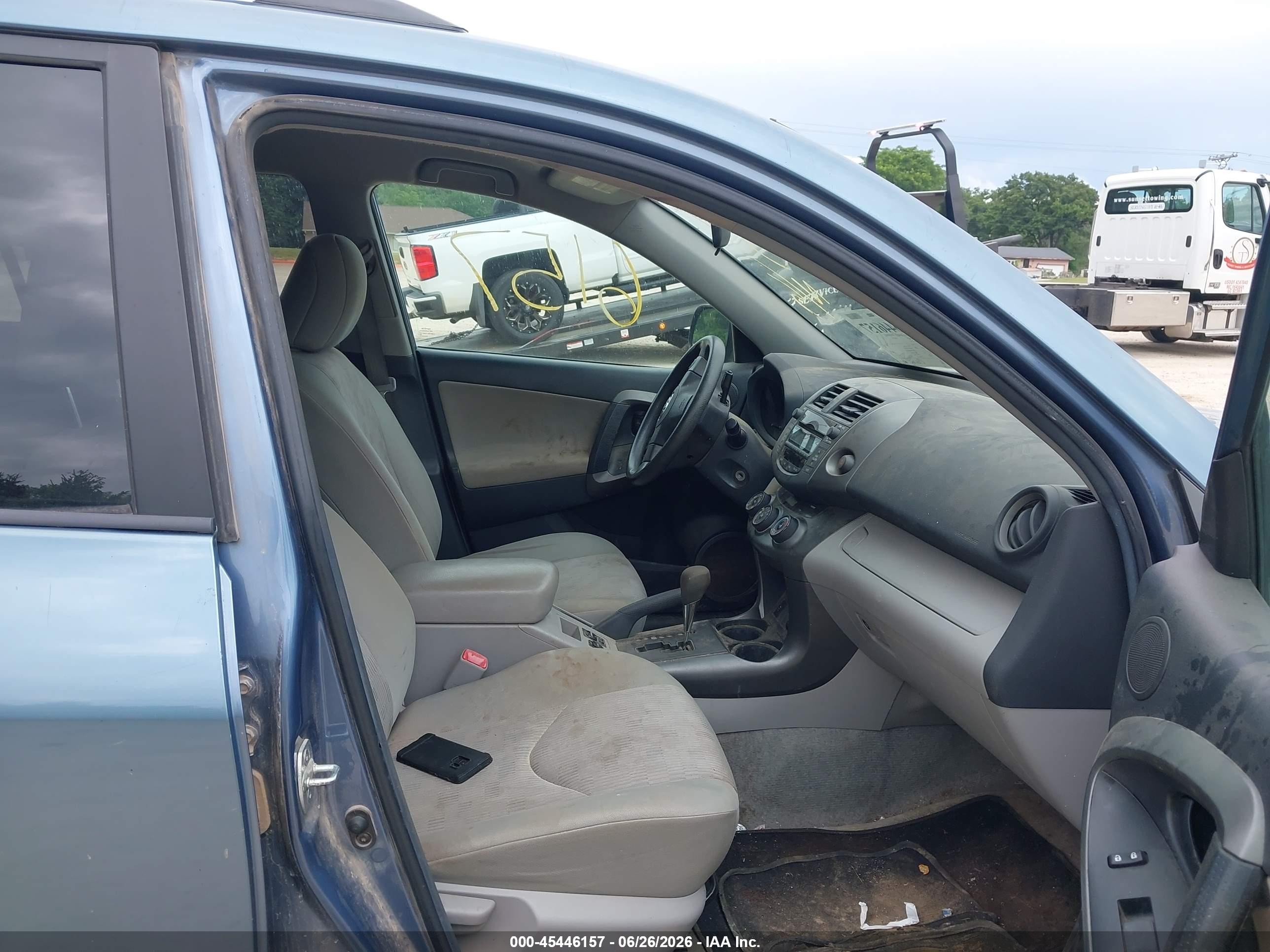 2011 Toyota Rav4   Blue vin: 2T3BF4DV0BW142447