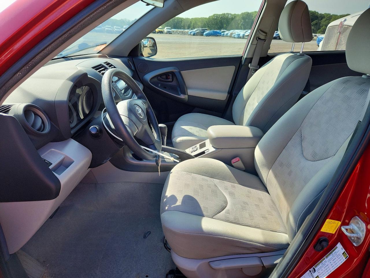 2011 Toyota Rav4 Base Red vin: 2T3BF4DV0BW145042