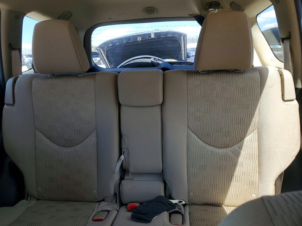 2011 Toyota Rav4 Base Gold vin: 2T3BF4DV0BW155425