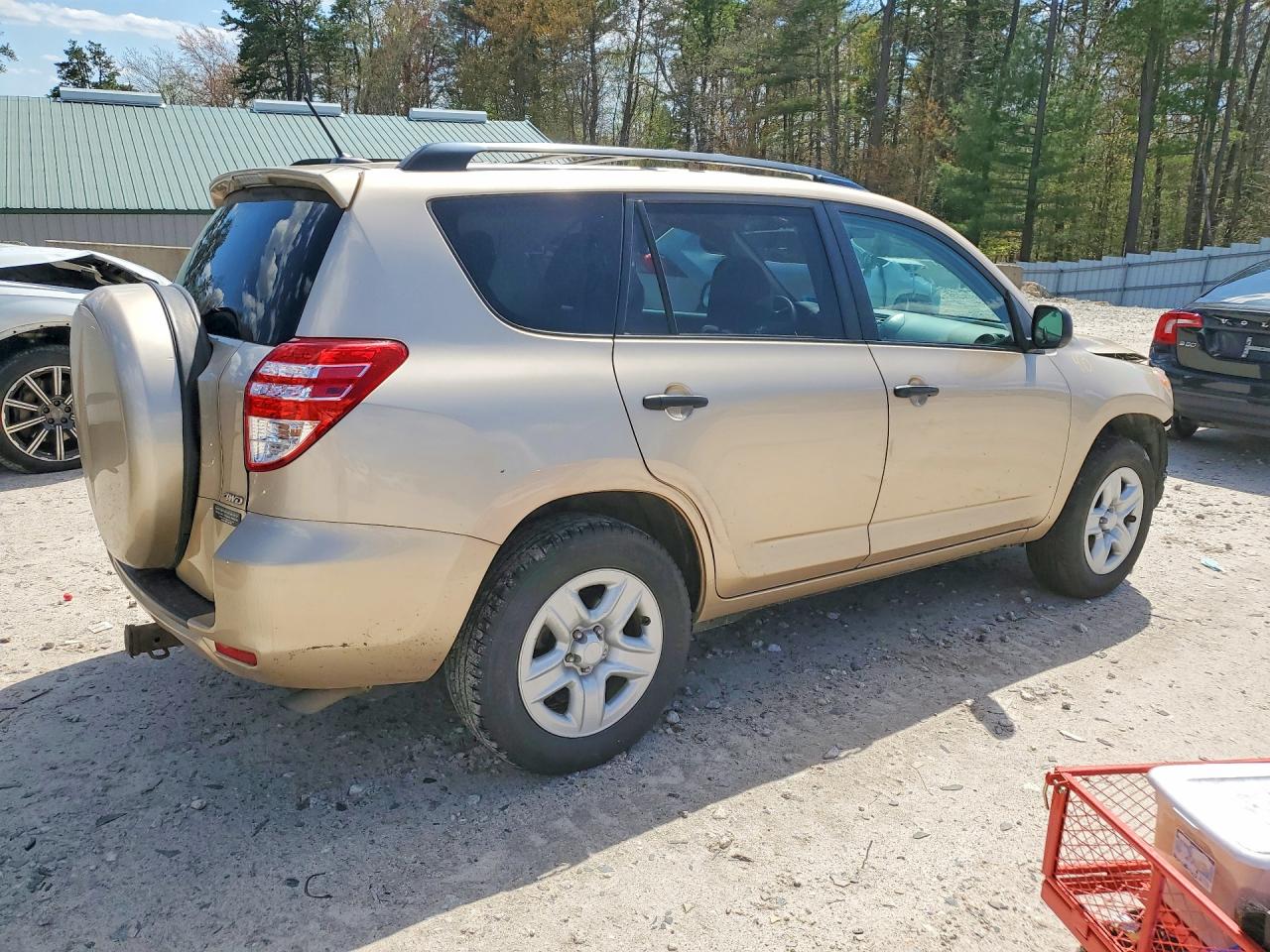 2011 Toyota Rav4 Base Gold vin: 2T3BF4DV0BW155425
