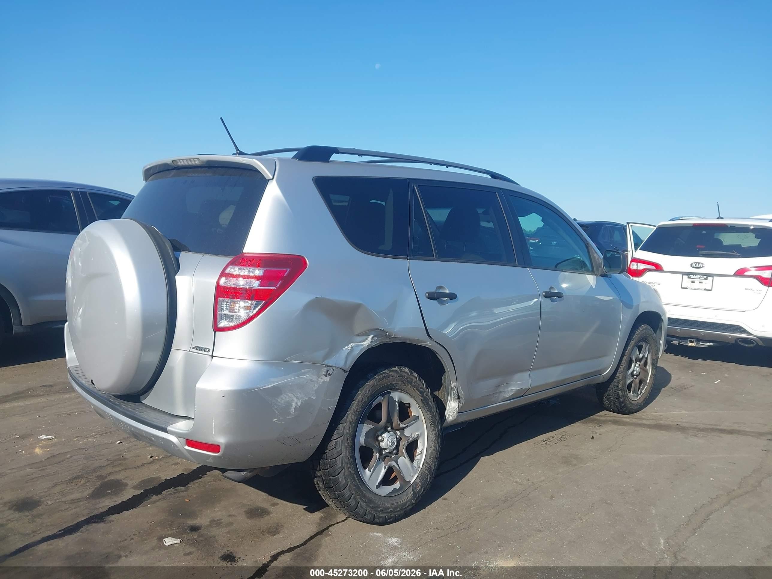 2011 Toyota Rav4   Silver vin: 2T3BF4DV0BW156509