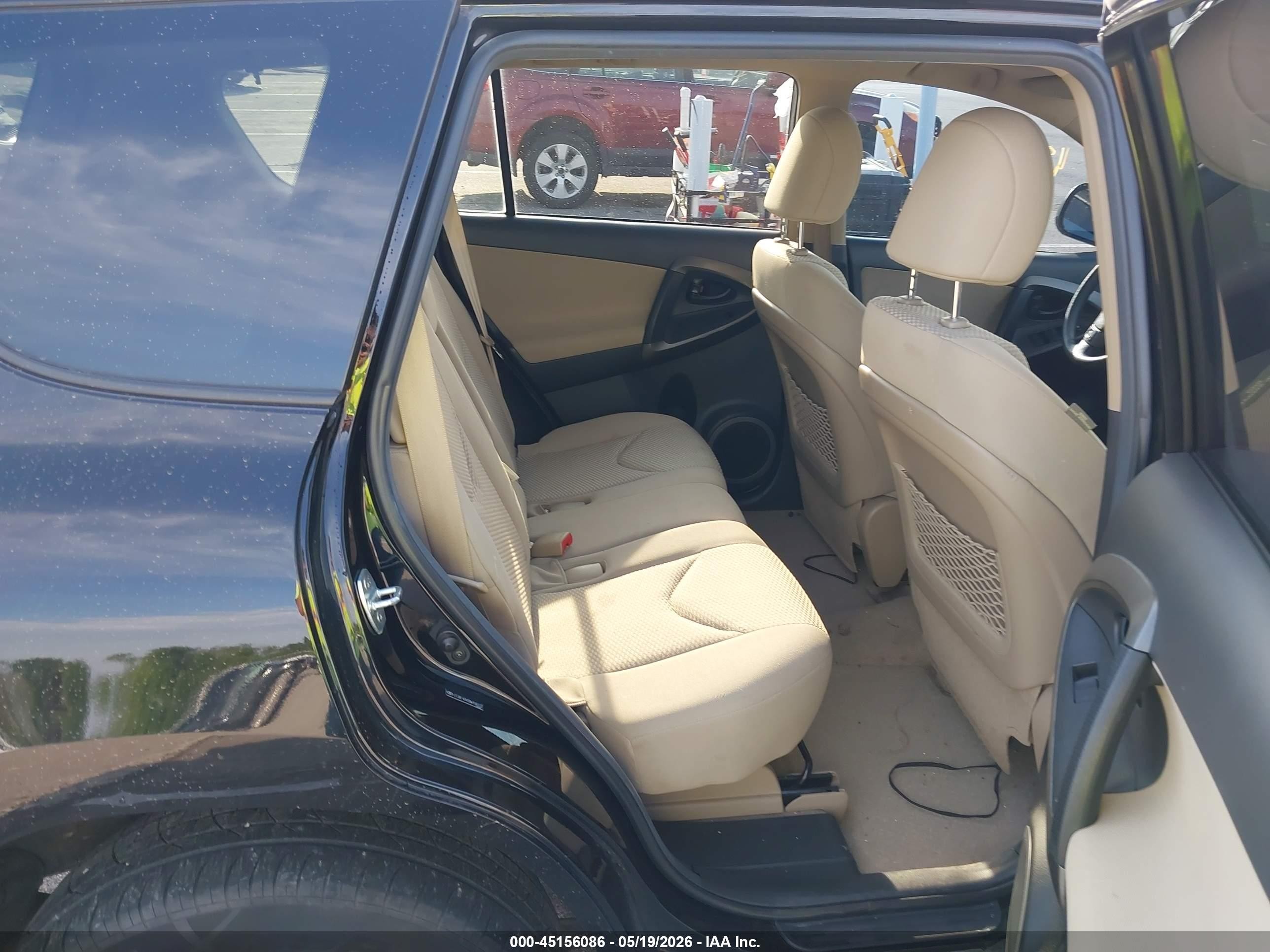 2011 Toyota Rav4   Black vin: 2T3BF4DV0BW156932
