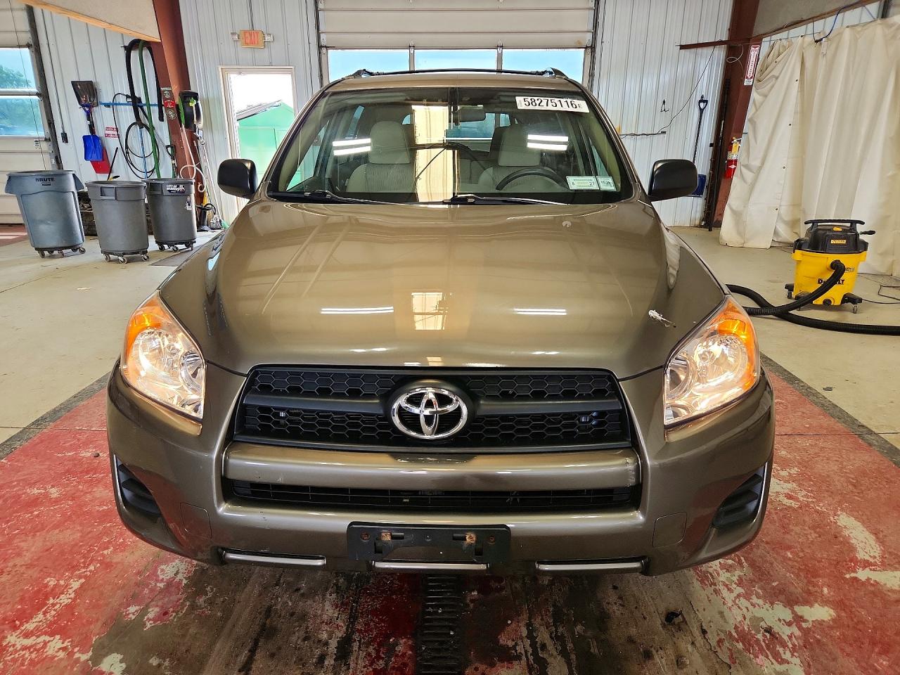 2011 Toyota Rav4 Base Brown vin: 2T3BF4DV0BW159541