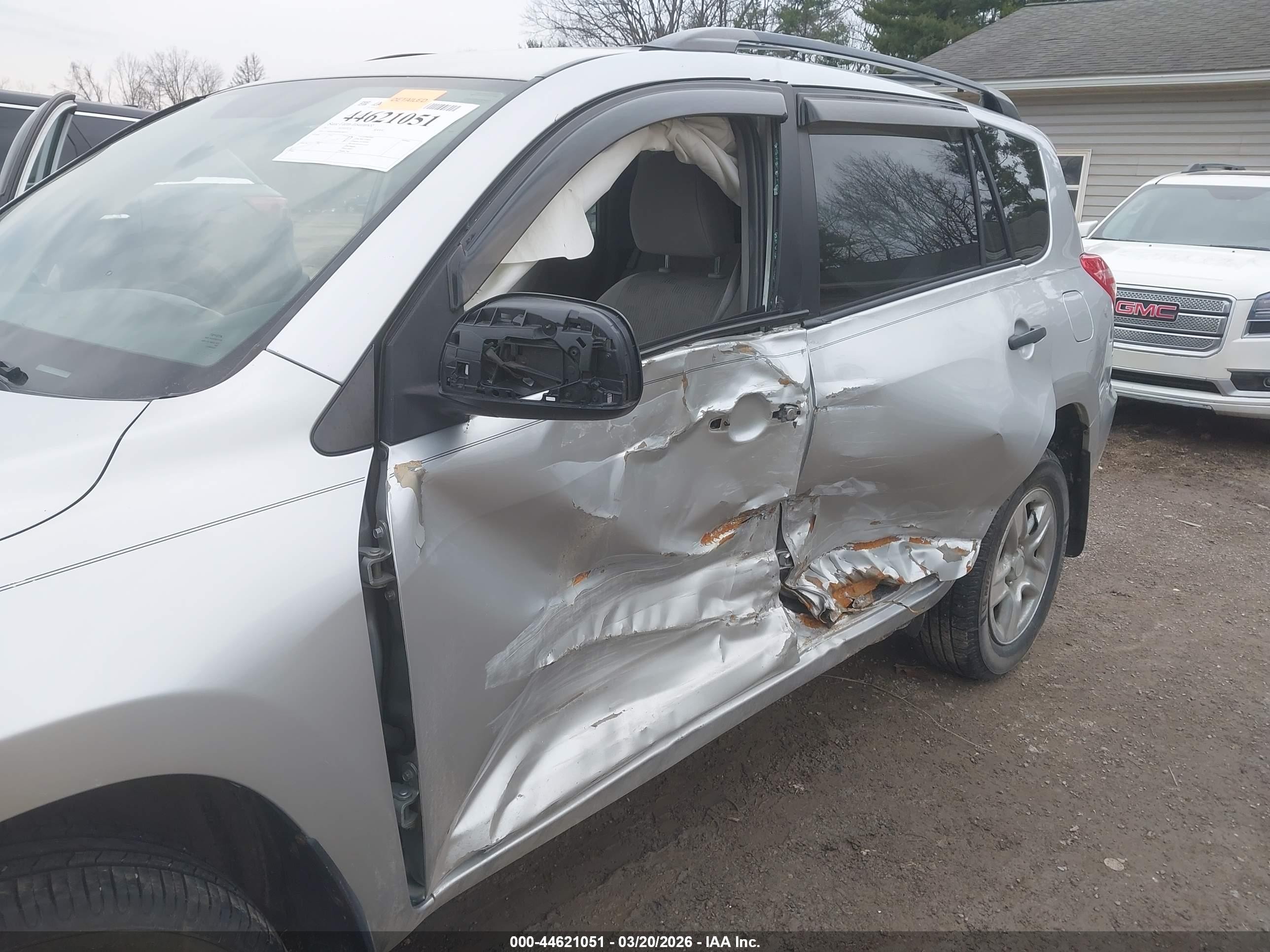 2011 Toyota Rav4   Silver vin: 2T3BF4DV0BW166053