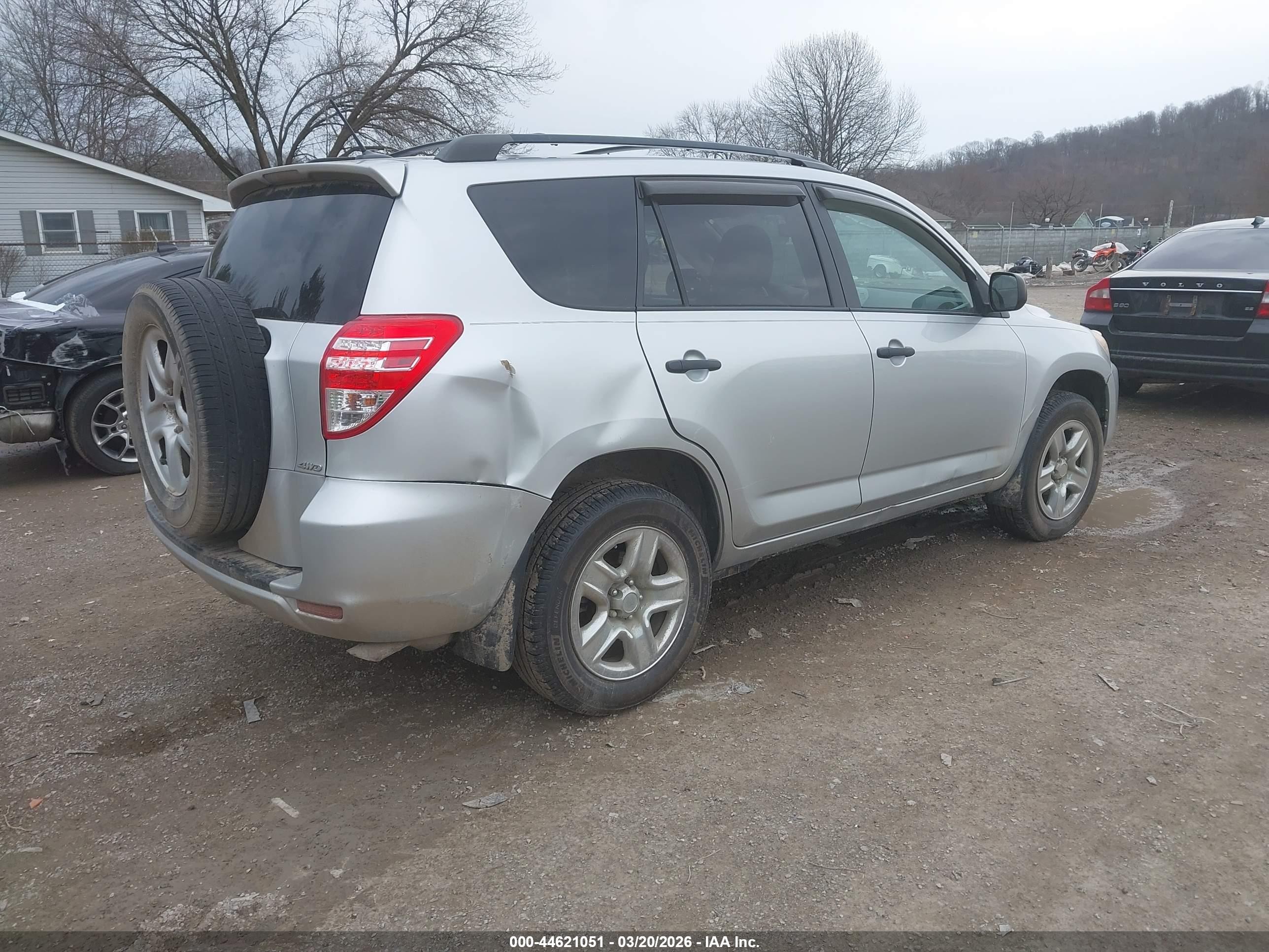2011 Toyota Rav4   Silver vin: 2T3BF4DV0BW166053