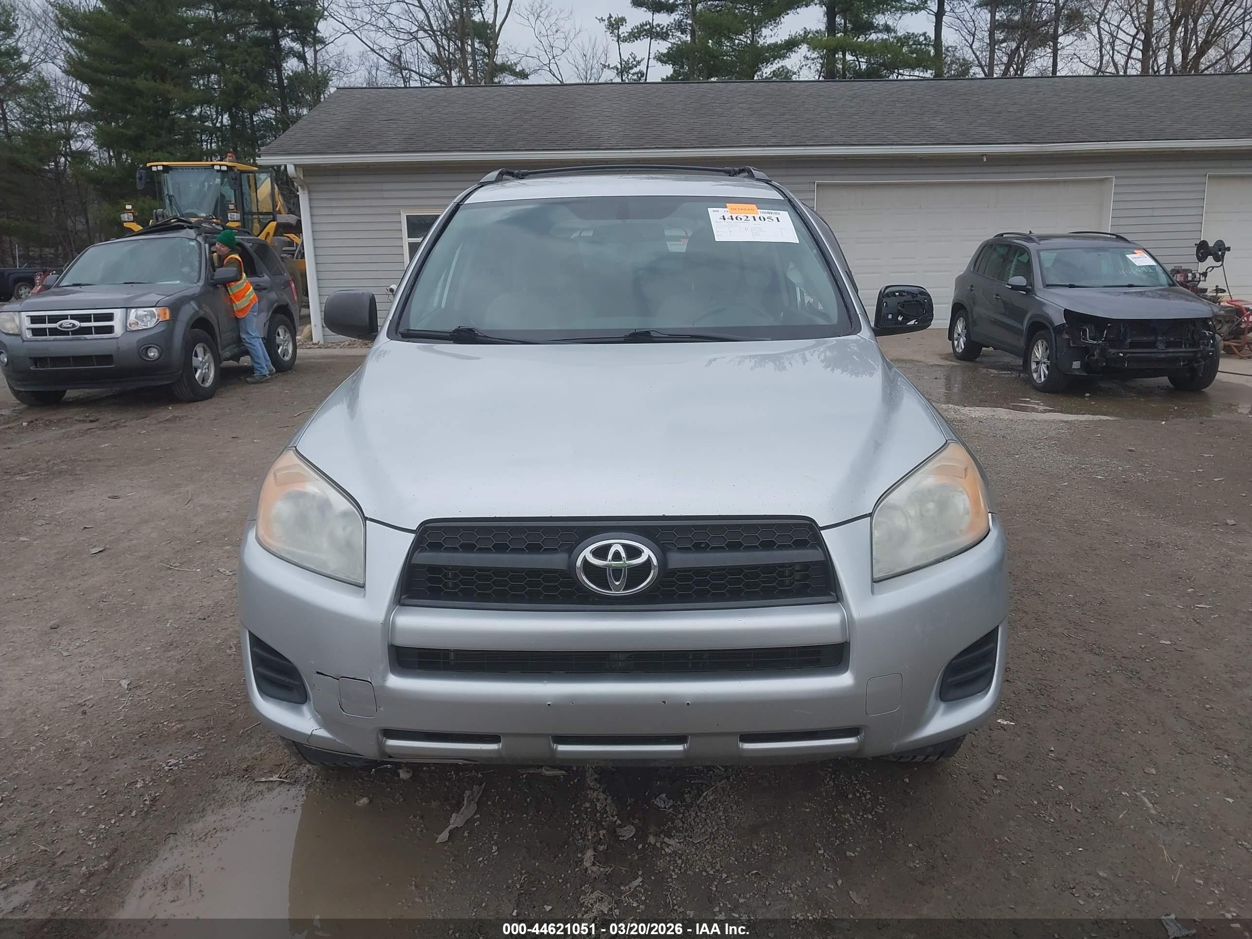 2011 Toyota Rav4   Silver vin: 2T3BF4DV0BW166053