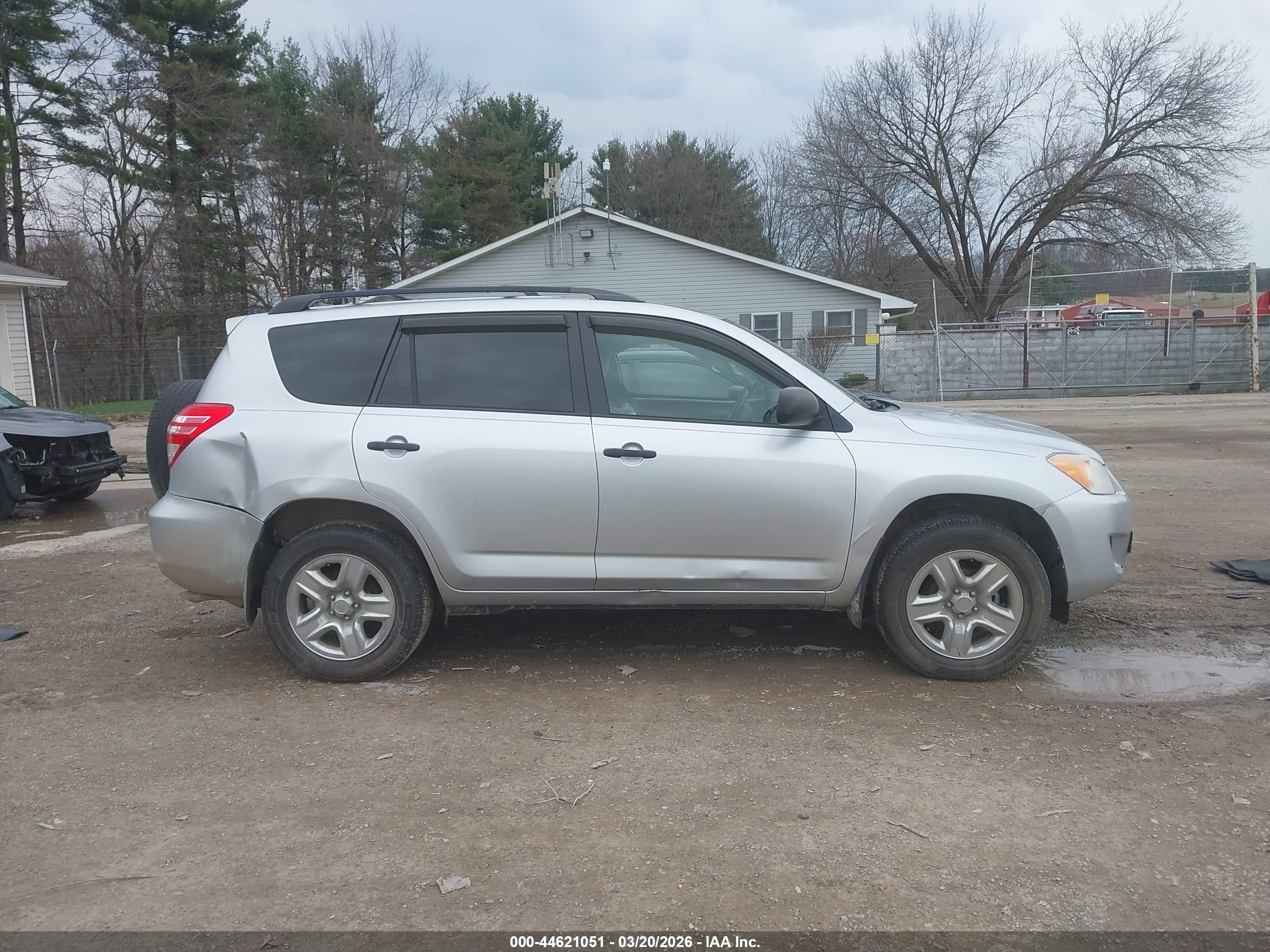 2011 Toyota Rav4   Silver vin: 2T3BF4DV0BW166053