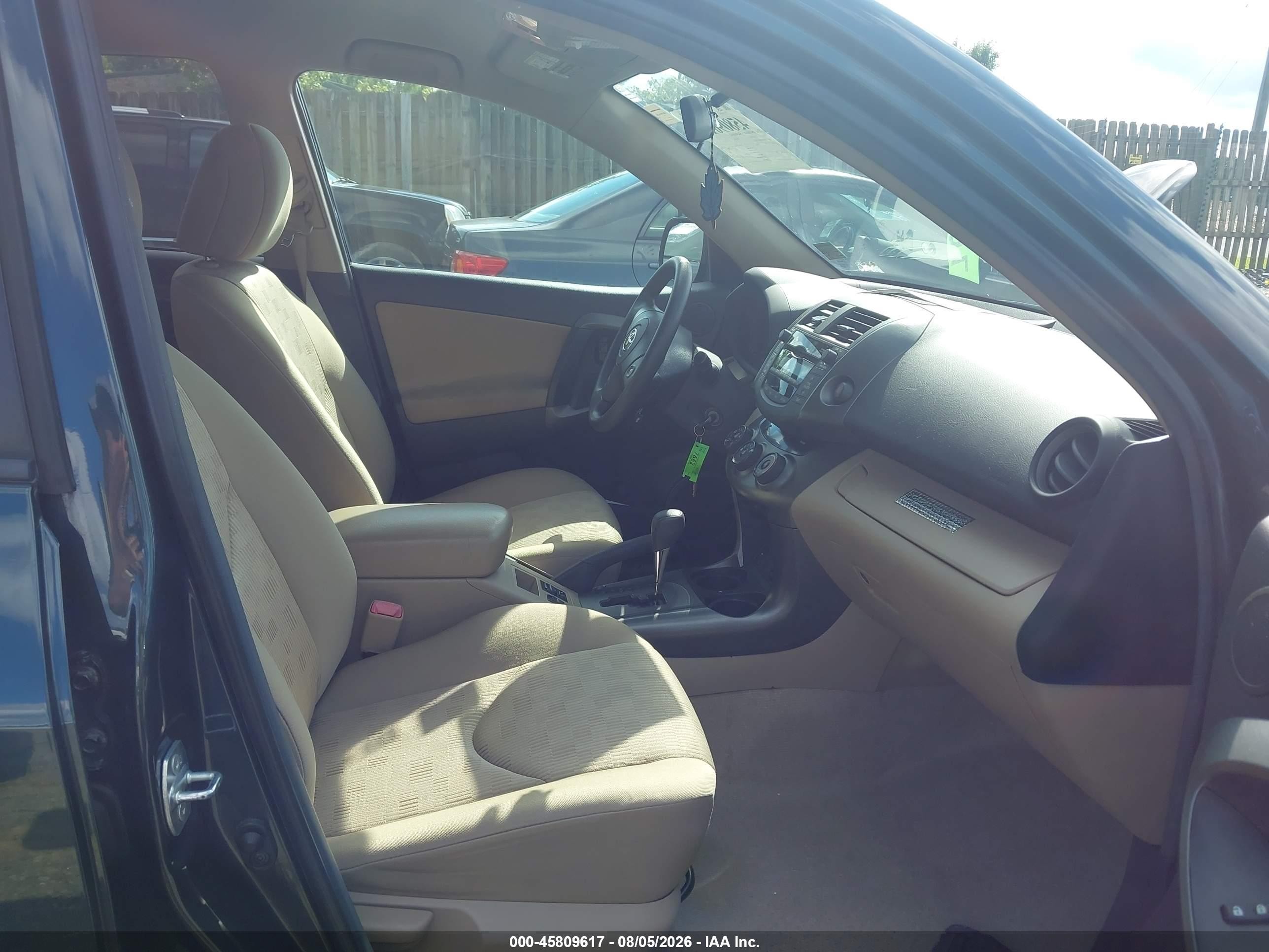 2011 Toyota Rav4   Green vin: 2T3BF4DV0BW176470