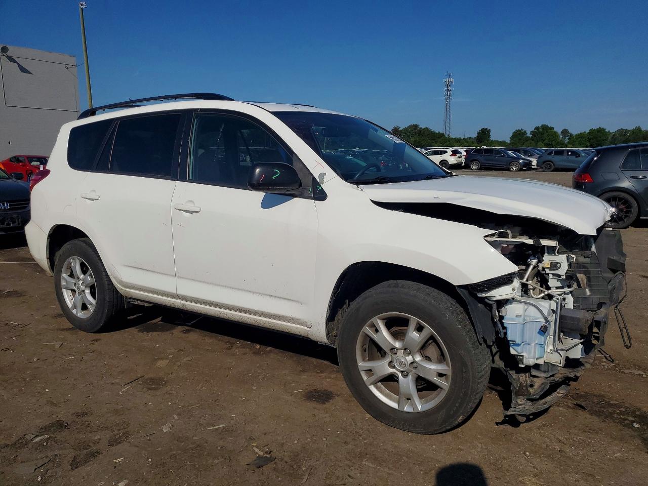 2012 Toyota Rav4 Base White vin: 2T3BF4DV0CW258815