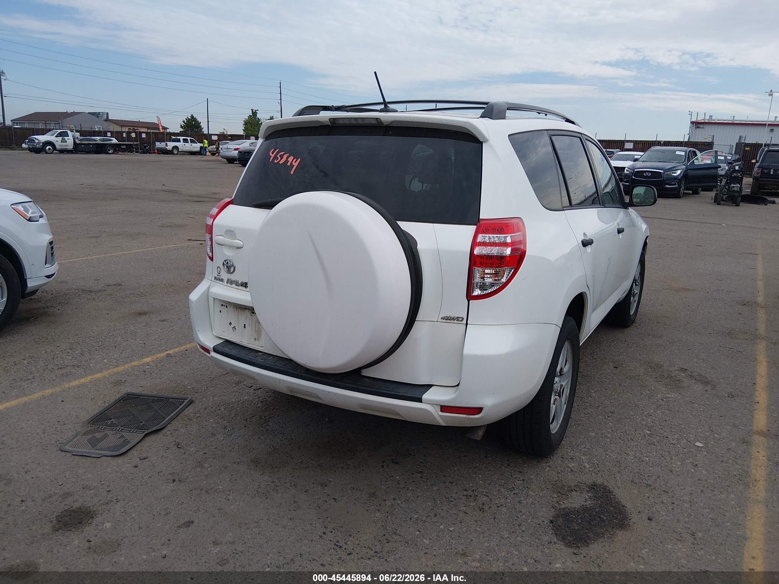 2010 Toyota Rav4   White vin: 2T3BF4DV1AW059933