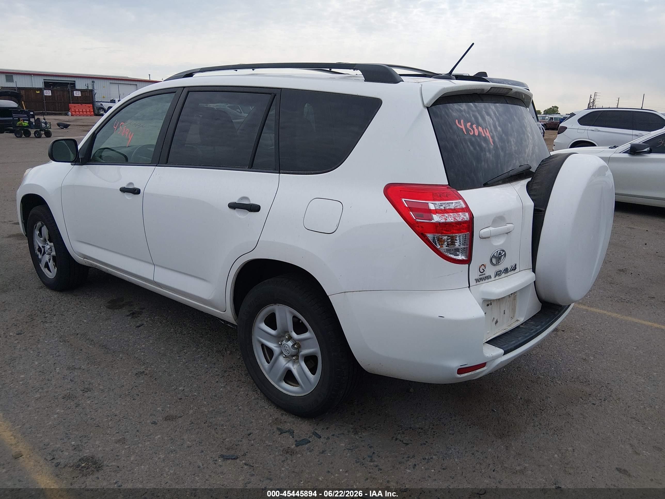 2010 Toyota Rav4   White vin: 2T3BF4DV1AW059933