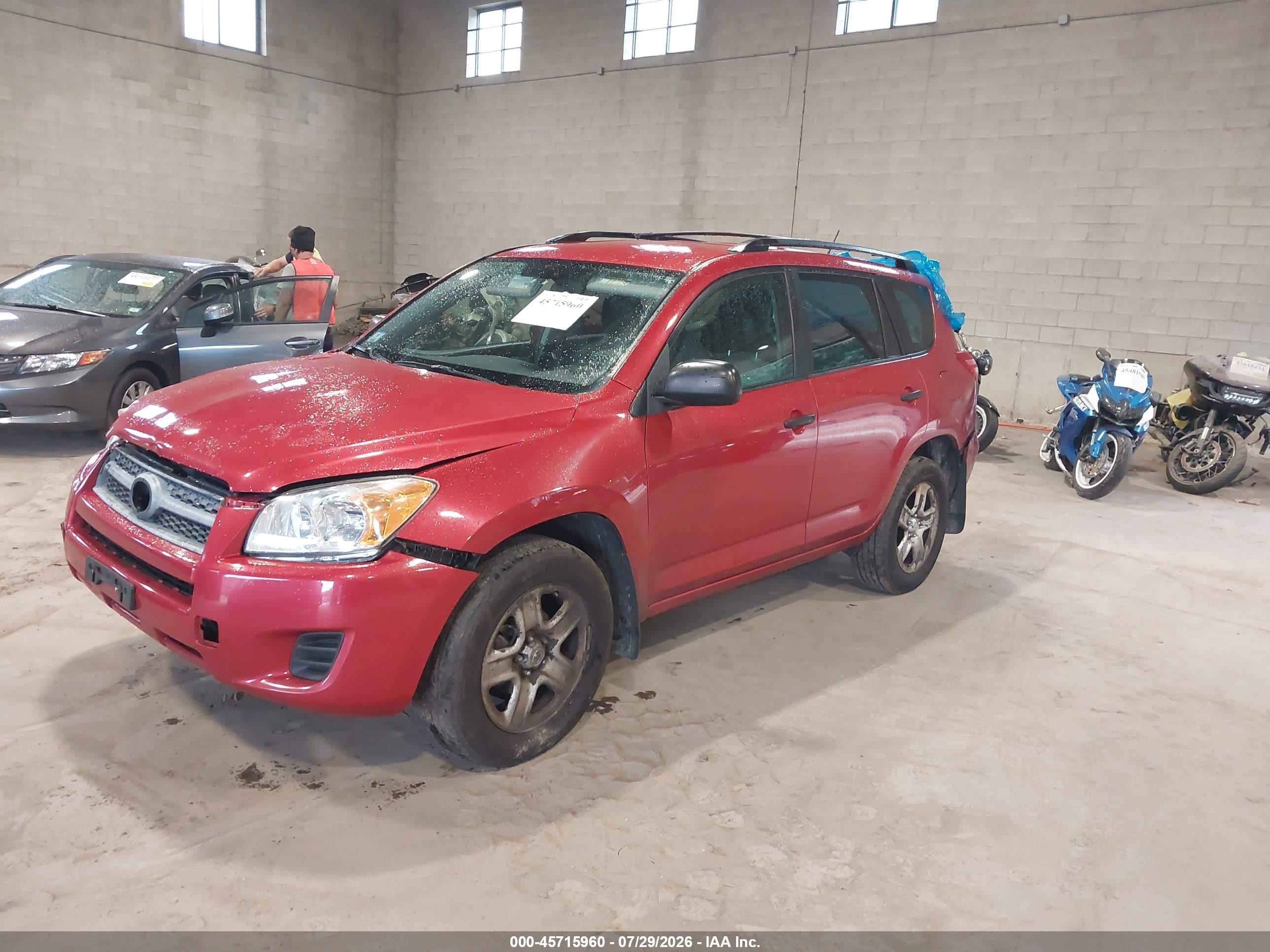 2010 Toyota Rav4   Red vin: 2T3BF4DV1AW063898